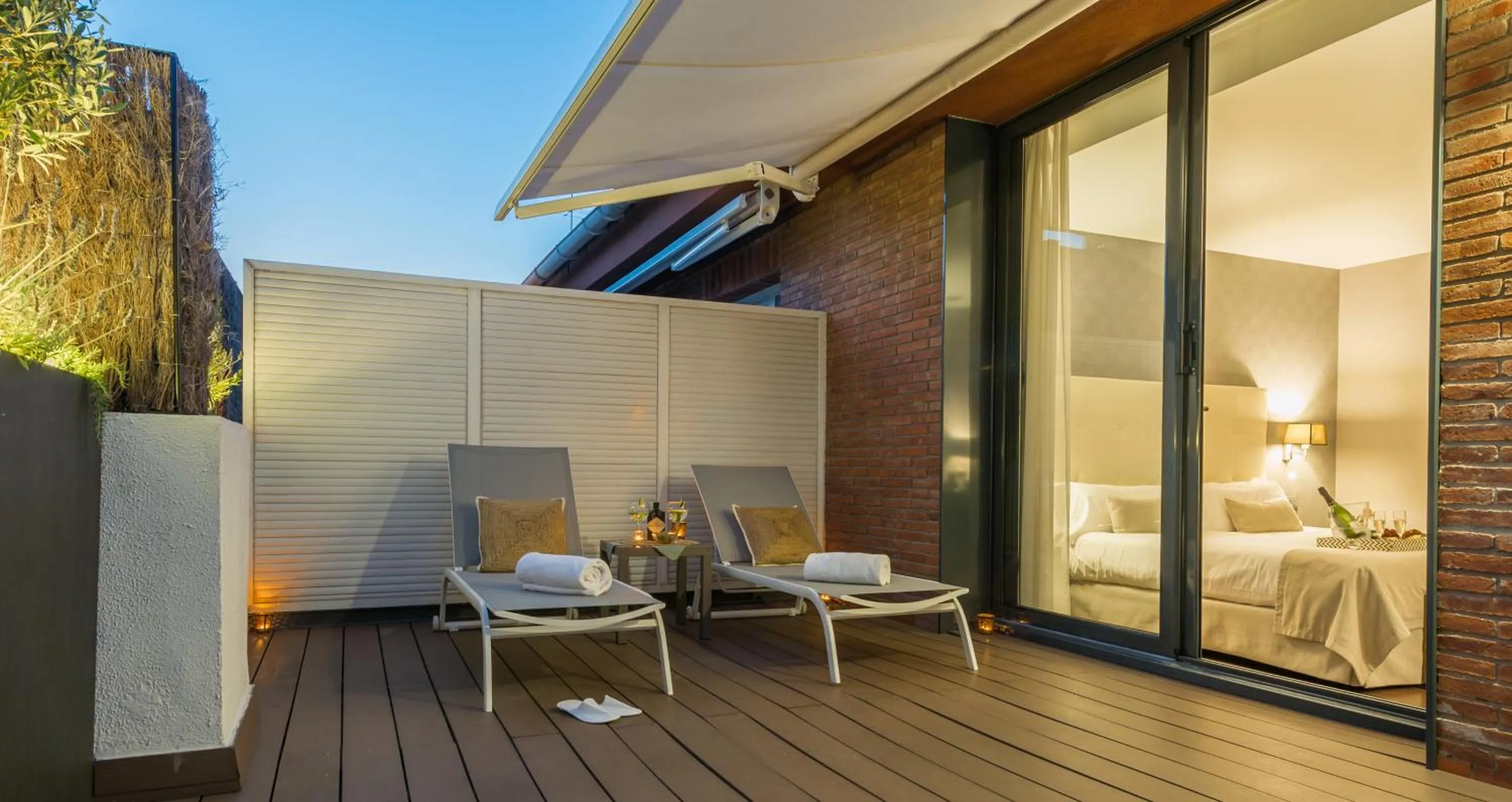 Balcony/Terrace in Aparthotel Mariano Cubi Barcelona