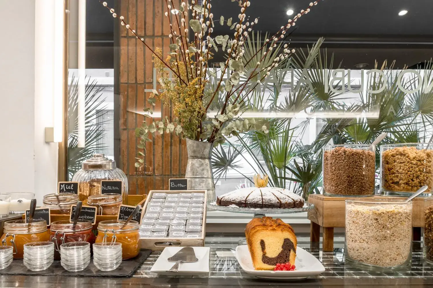 Breakfast in Aparthotel Mariano Cubi Barcelona Breakfast in Aparthotel Mariano Cubi Barcelona