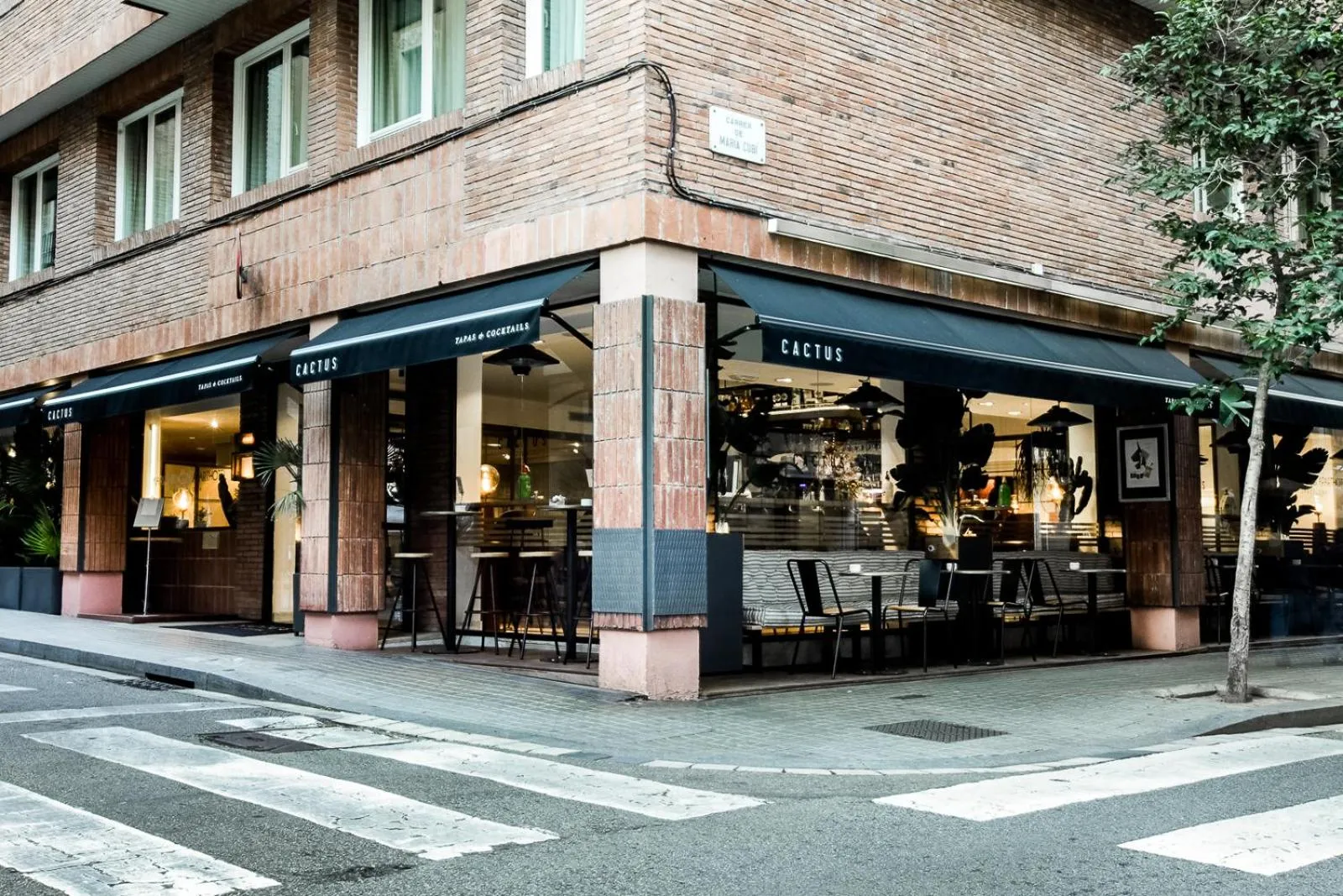 Property building in Aparthotel Mariano Cubi Barcelona