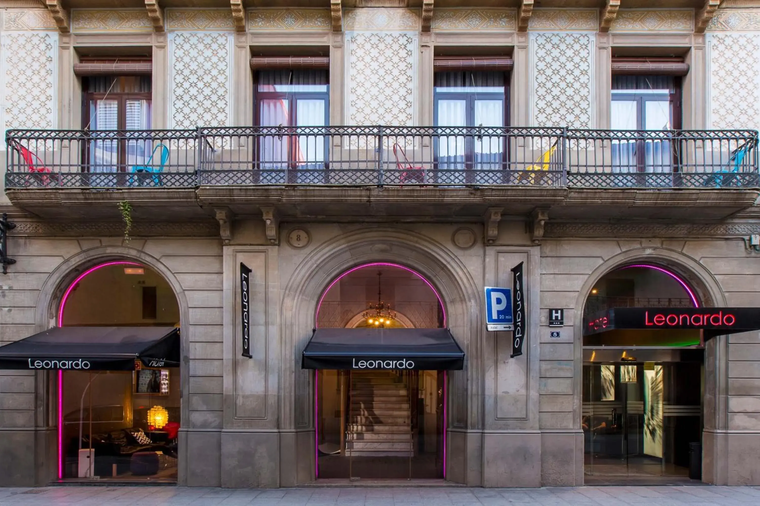 Property building in Leonardo Hotel Barcelona Las Ramblas Property building in Leonardo Hotel Barcelona Las Ramblas