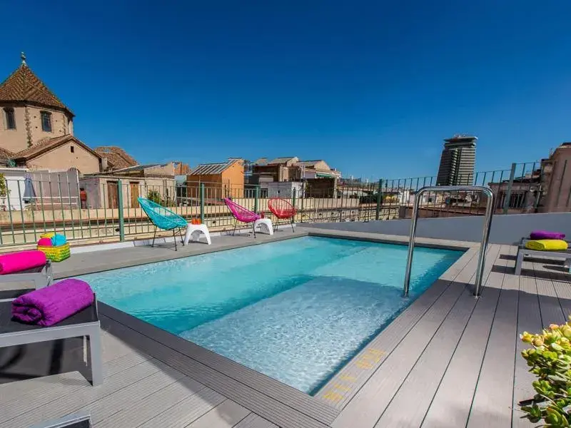Pool view in Leonardo Hotel Barcelona Las Ramblas Pool view in Leonardo Hotel Barcelona Las Ramblas