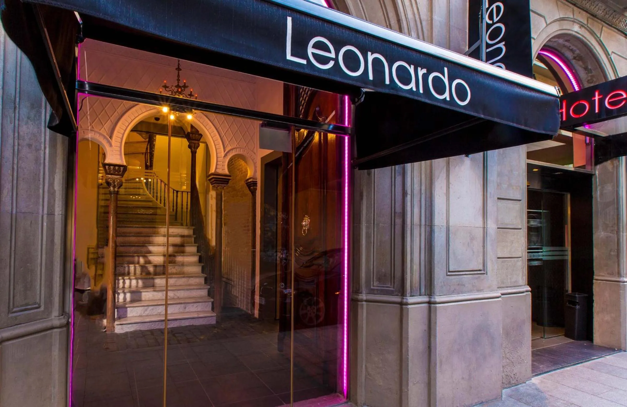 Facade/entrance in Leonardo Hotel Barcelona Las Ramblas