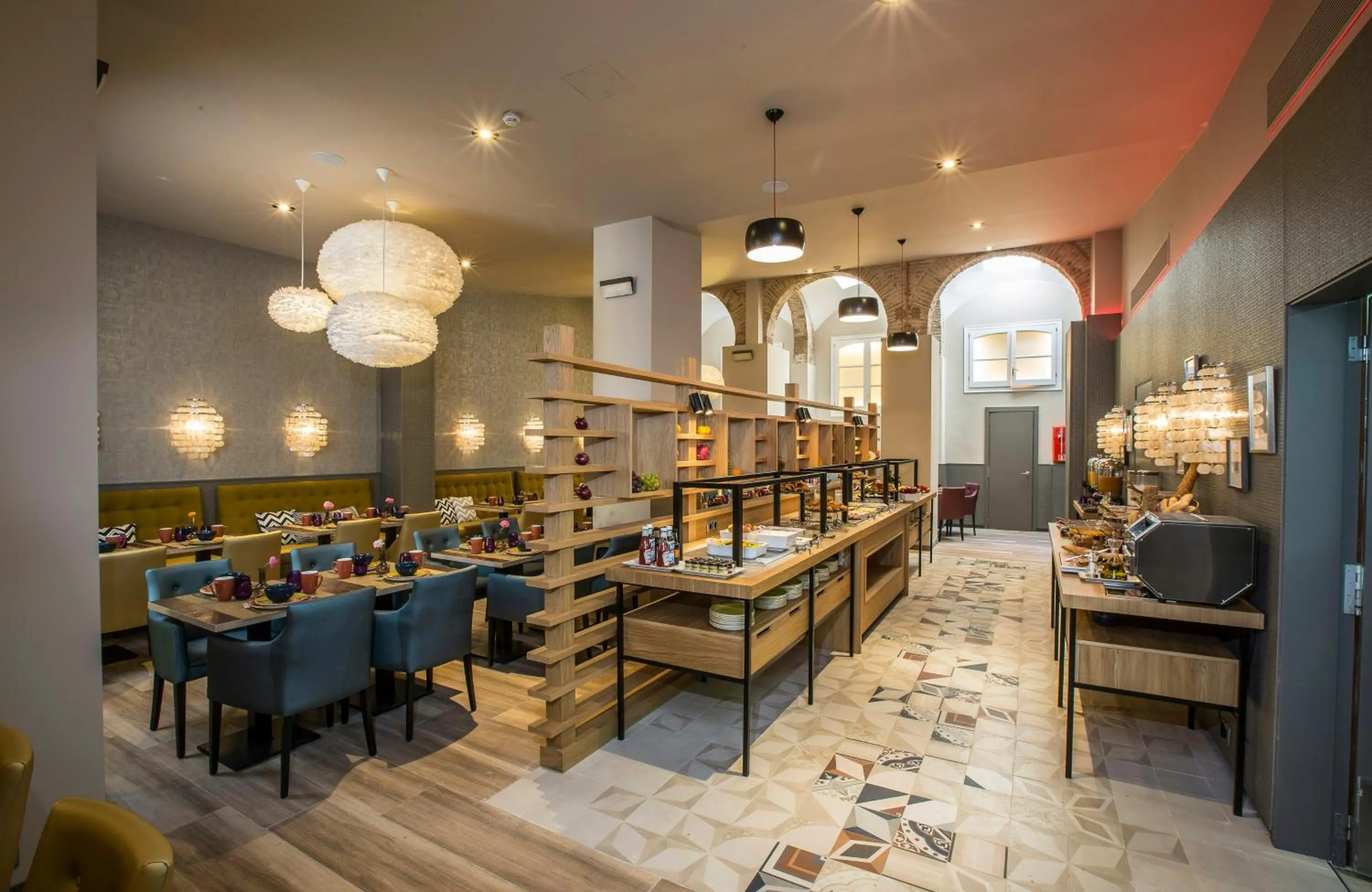 Buffet breakfast in Leonardo Hotel Barcelona Las Ramblas