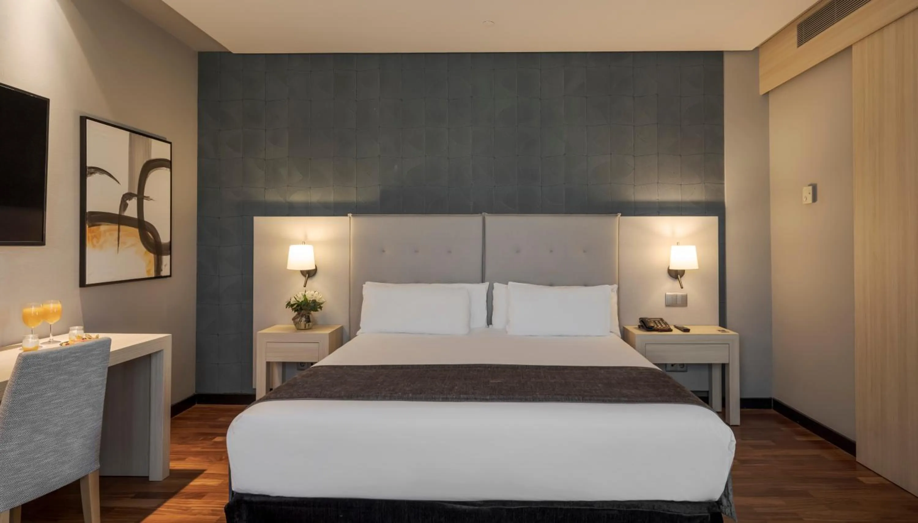 Bedroom, Bed in Ilunion Pio XII