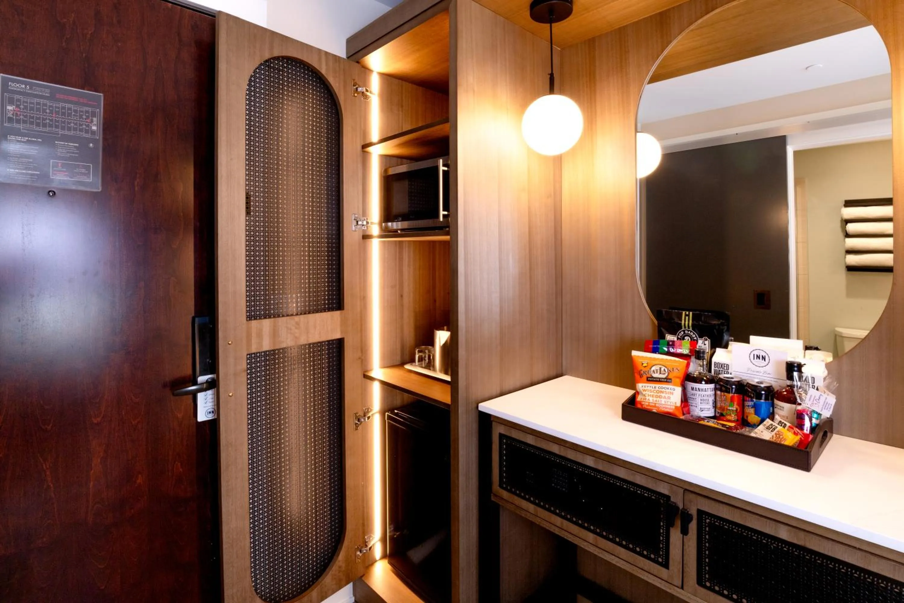 Guests in The Inn at Harbor Shores