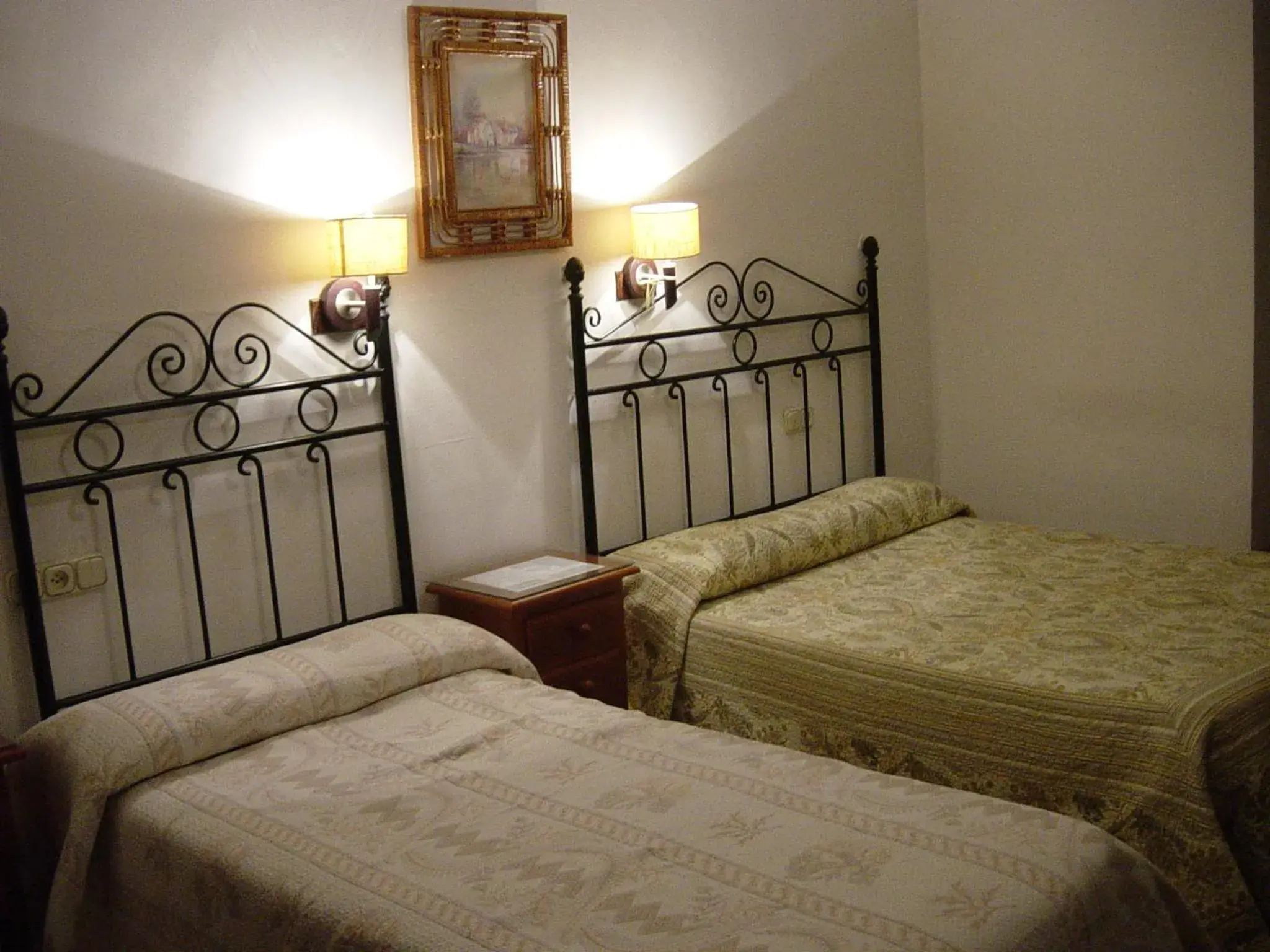 Twin Room in Hostal Colon Antequera Twin Room in Hostal Colon Antequera