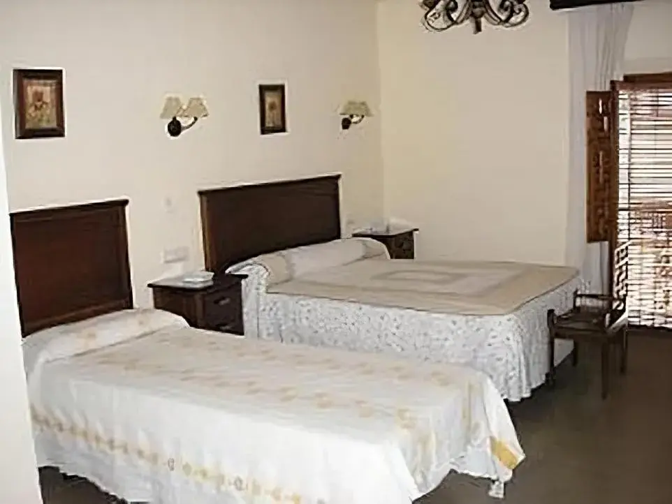 Triple Room in Hostal Colon Antequera Triple Room in Hostal Colon Antequera
