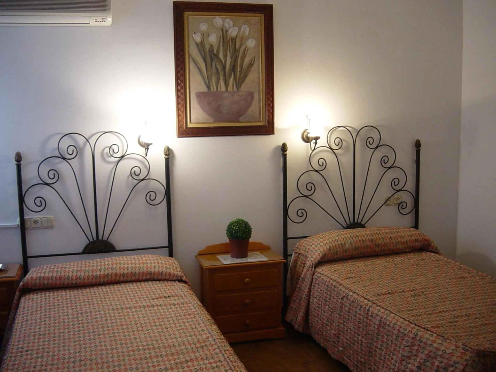 Bed in Hostal Colon Antequera