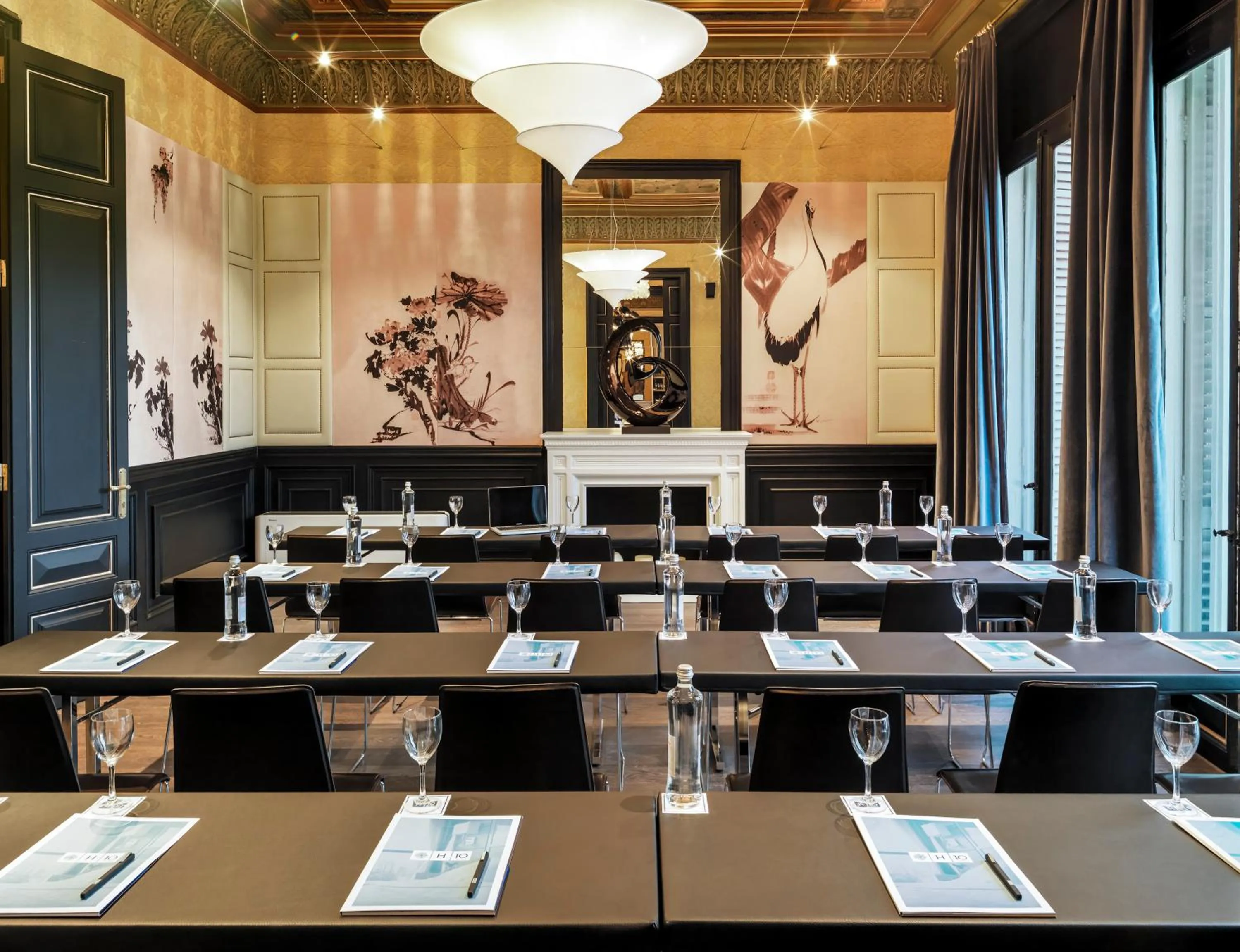 Meeting/conference room in Boutique Hotel H10 Catalunya Plaza