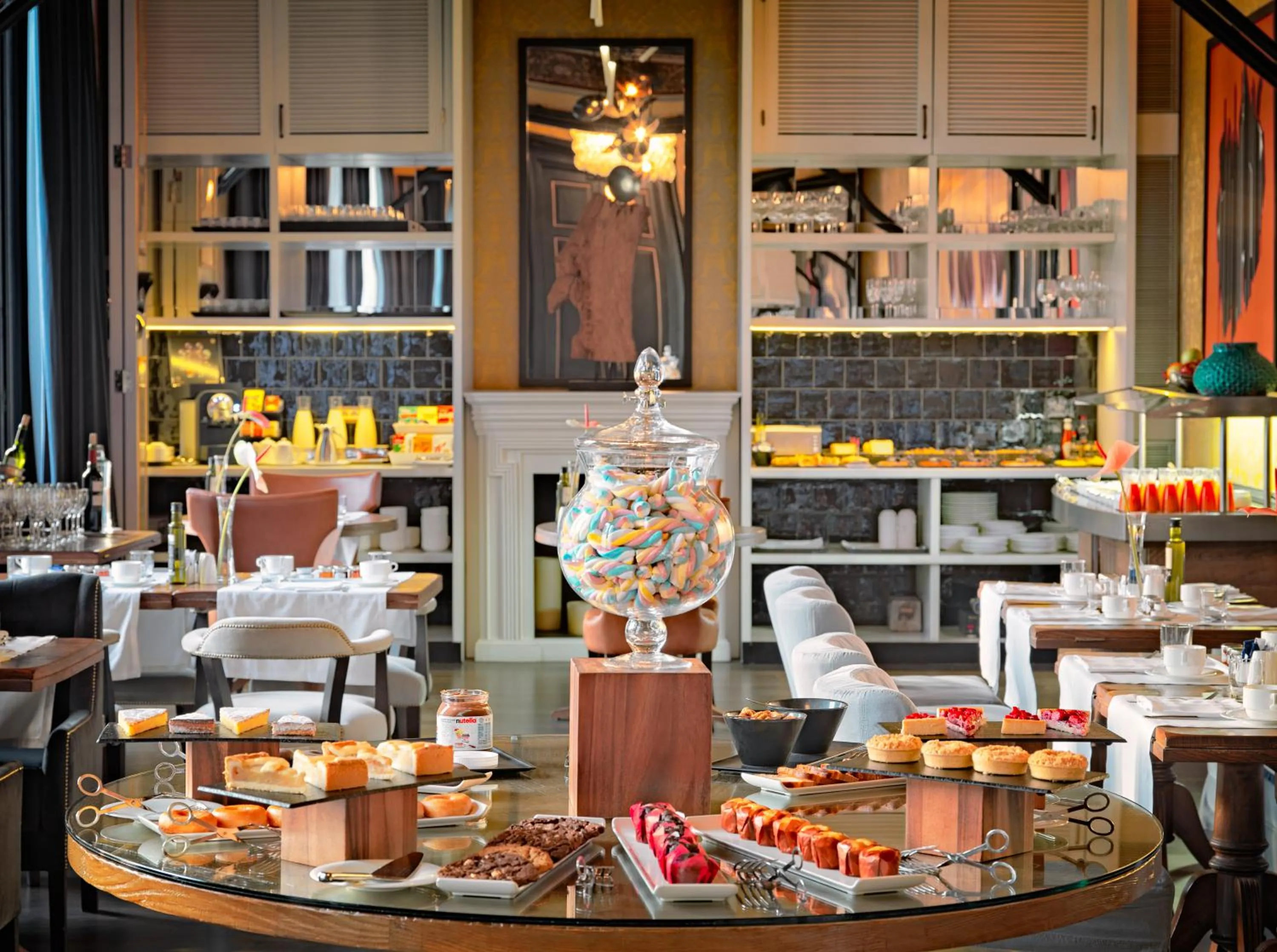 Buffet breakfast in Boutique Hotel H10 Catalunya Plaza