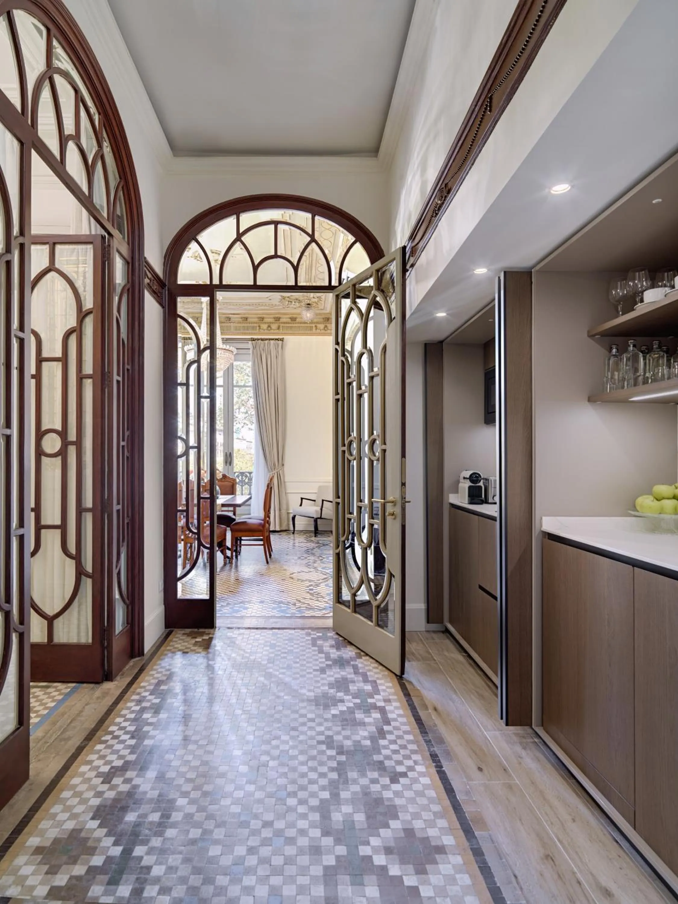 Kitchen or kitchenette in Boutique Hotel H10 Catalunya Plaza