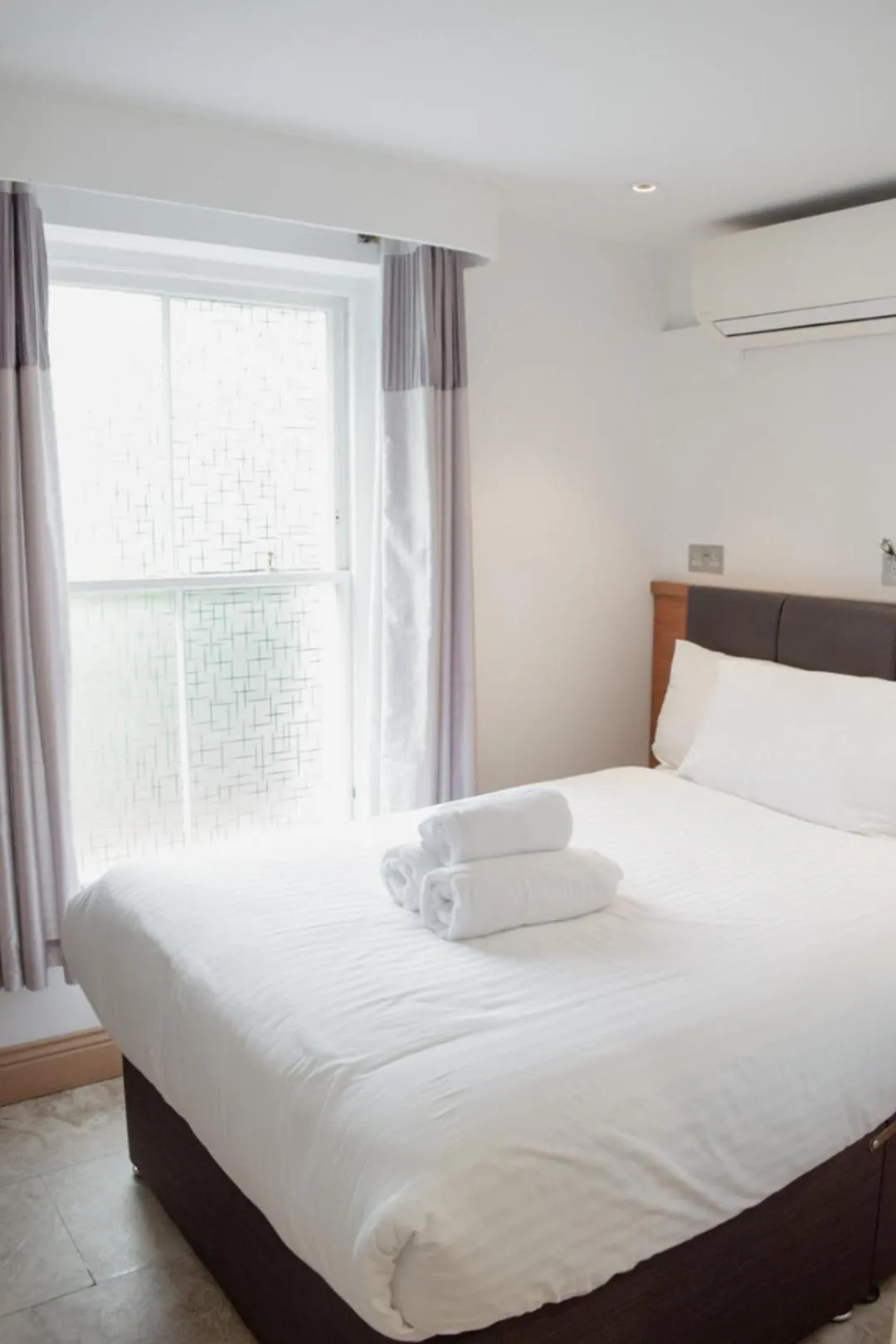 Bed in Osborne Aparthotel