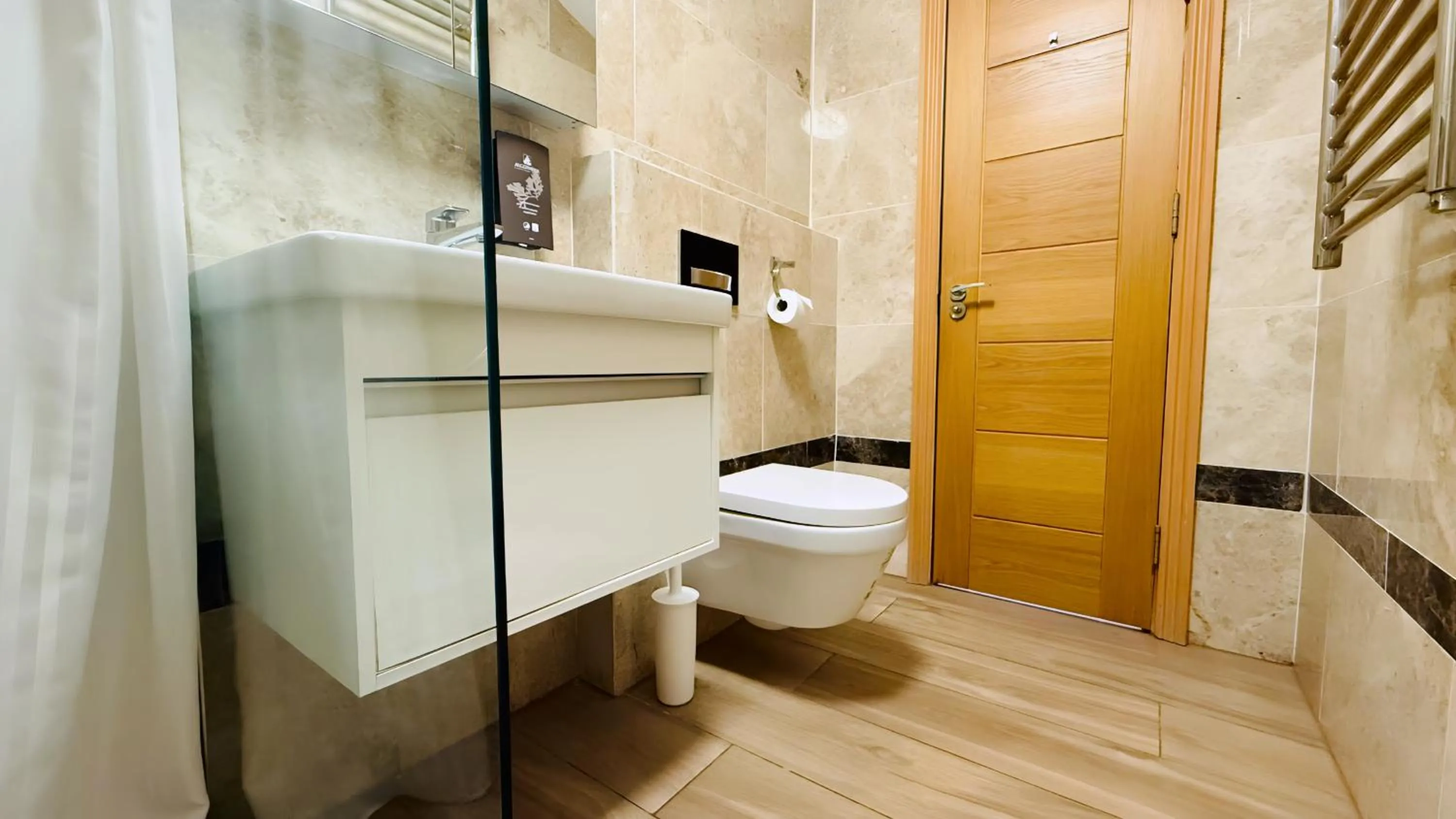 Bathroom in Osborne Aparthotel