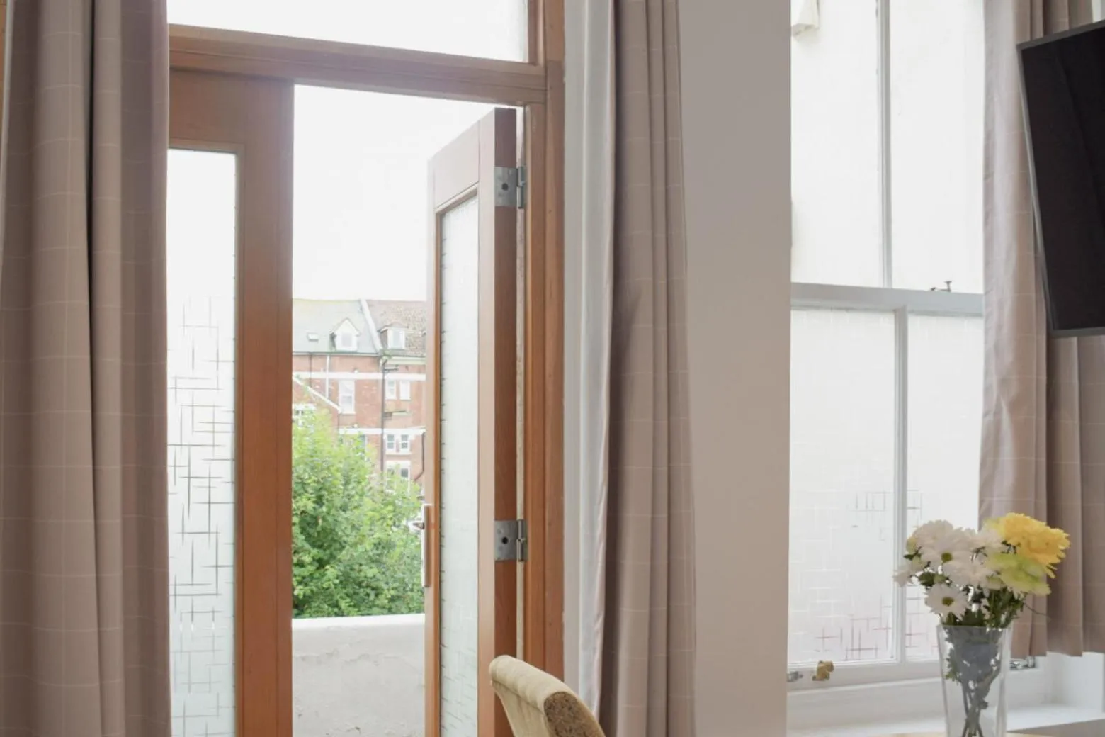 TV and multimedia, Bed in Osborne Aparthotel