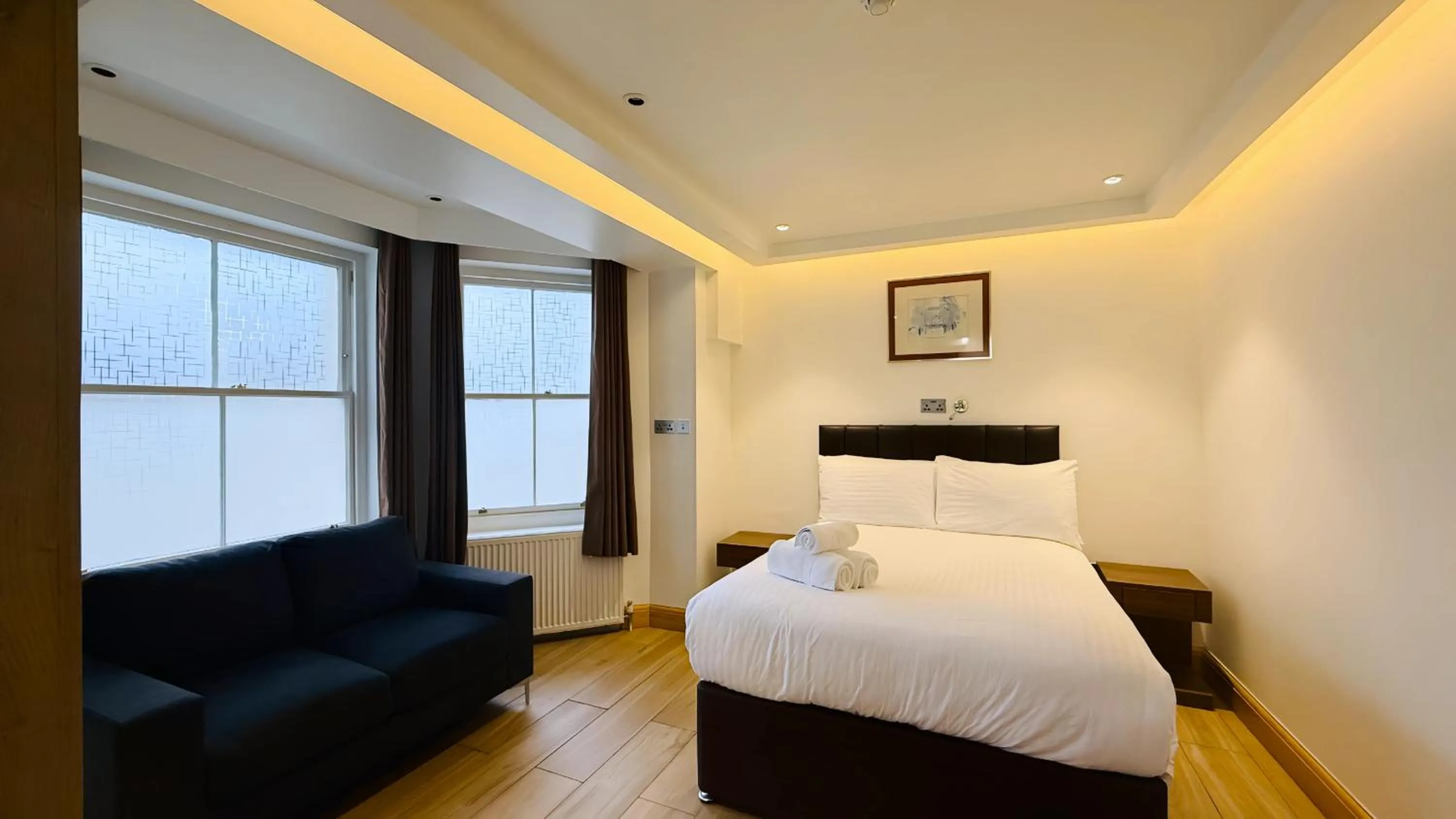 Bedroom, Bed in Osborne Aparthotel