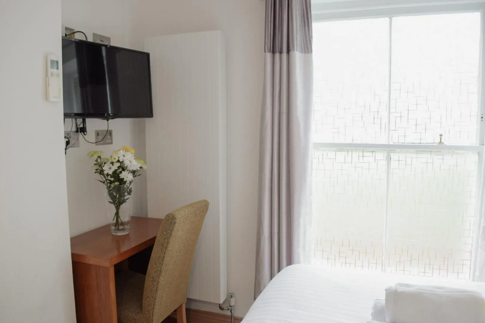 Bed in Osborne Aparthotel