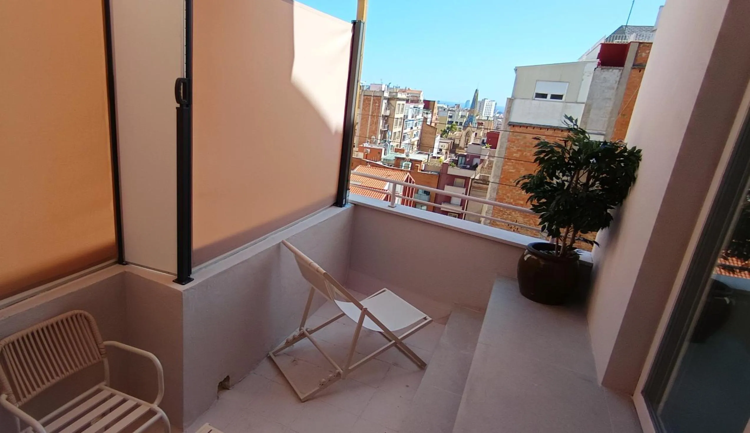 Balcony/Terrace in Senator Barcelona Apartments