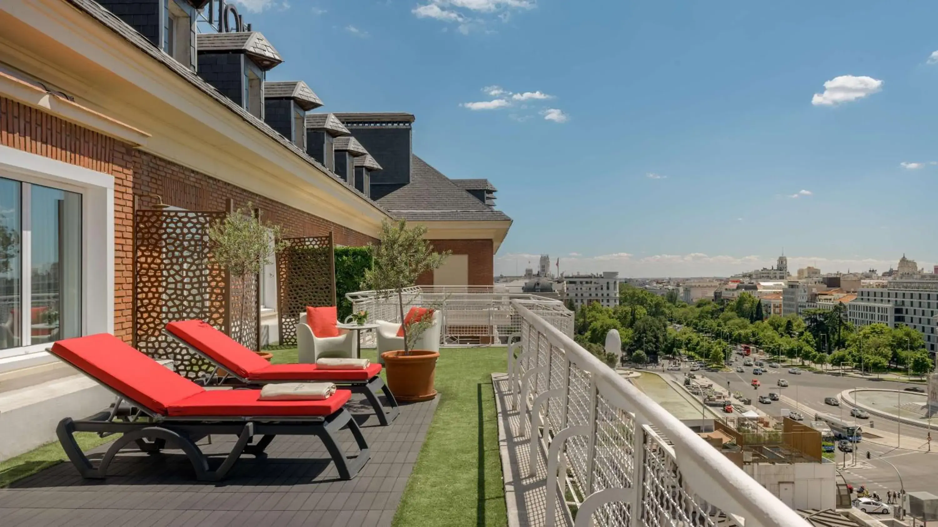 Property building in NH Collection Madrid Colón Property building in NH Collection Madrid Colón