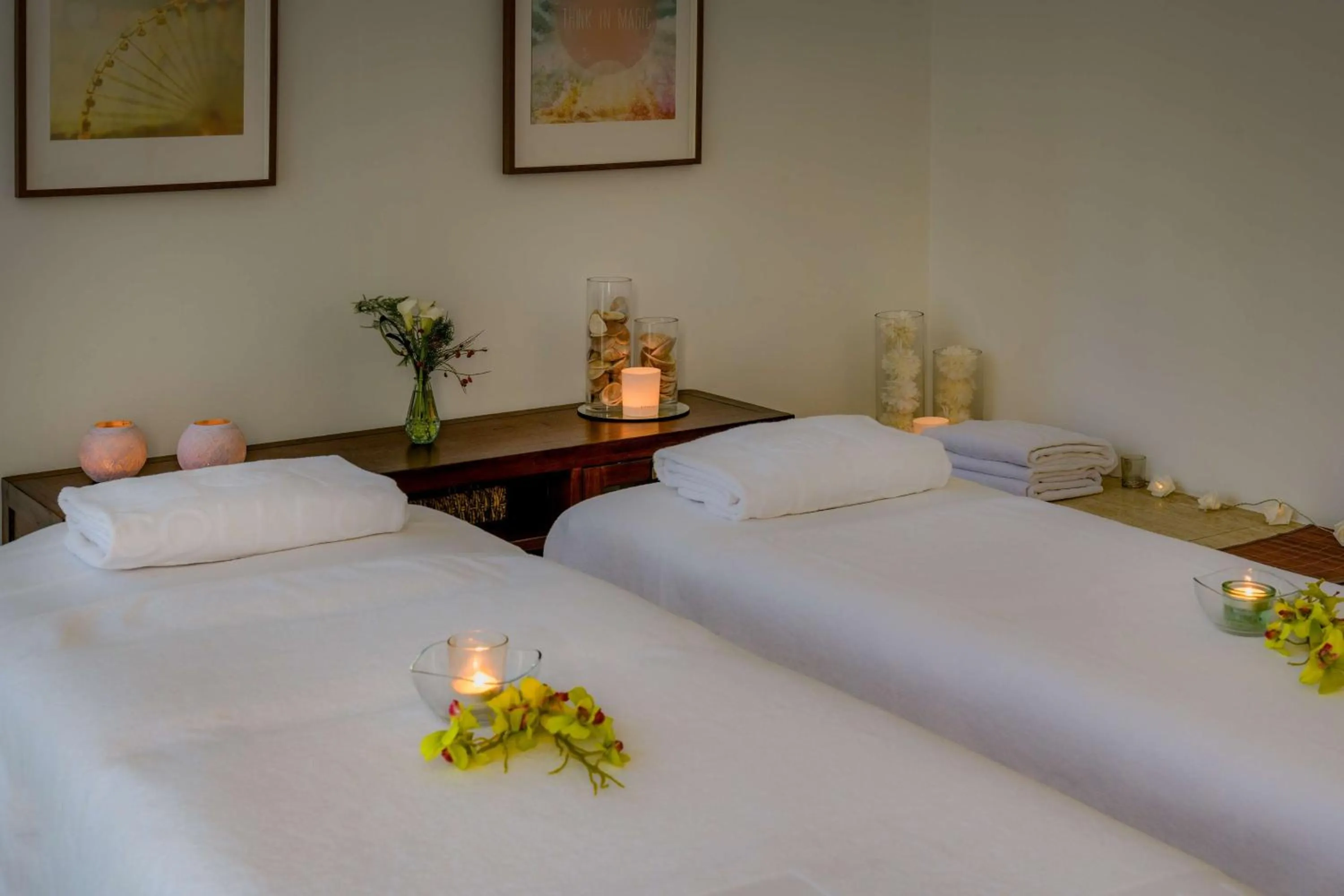 Spa and wellness centre/facilities, Bed in NH Collection Madrid Colón