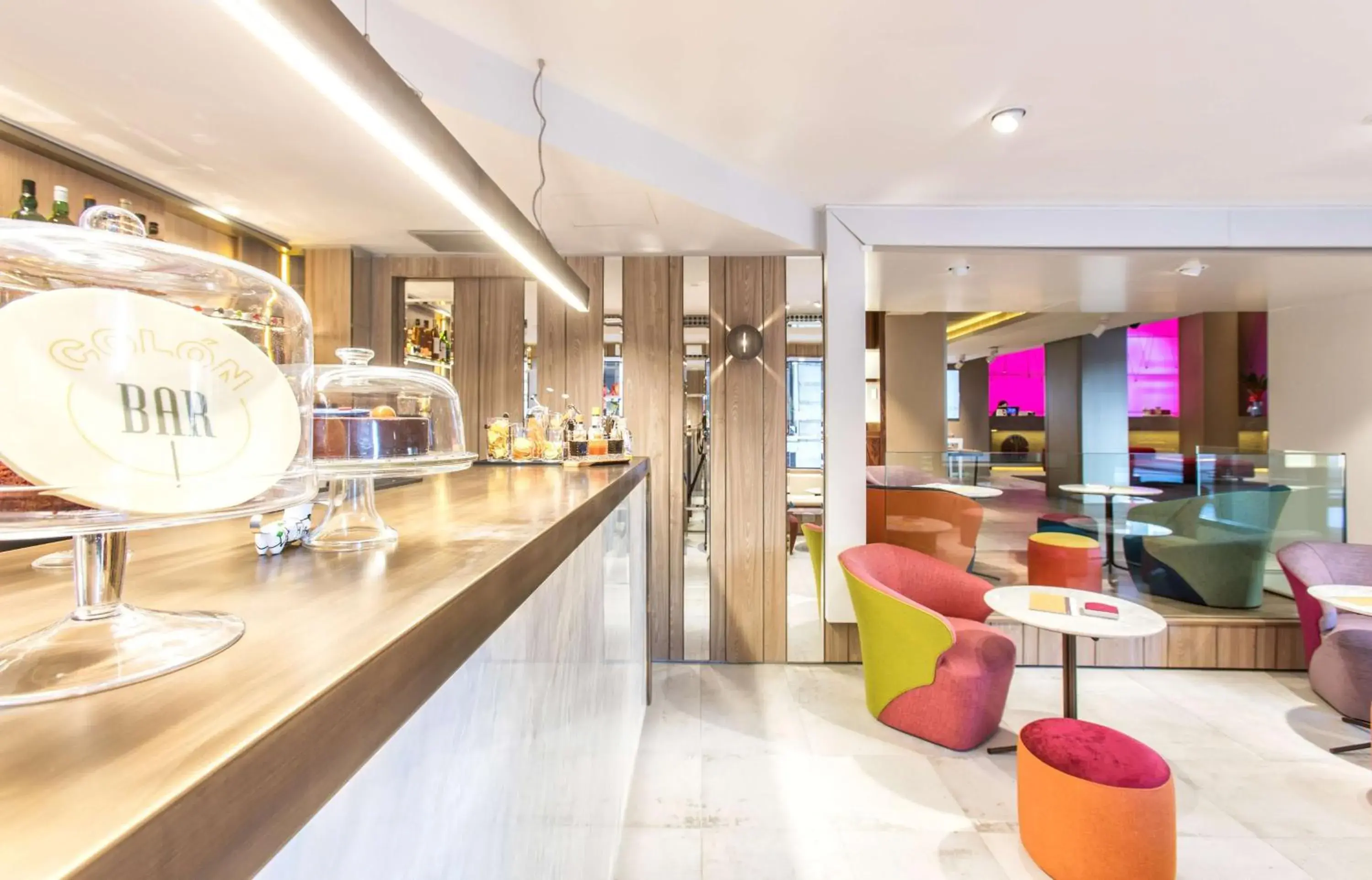 Lounge or bar in NH Collection Madrid Colón Lounge or bar in NH Collection Madrid Colón