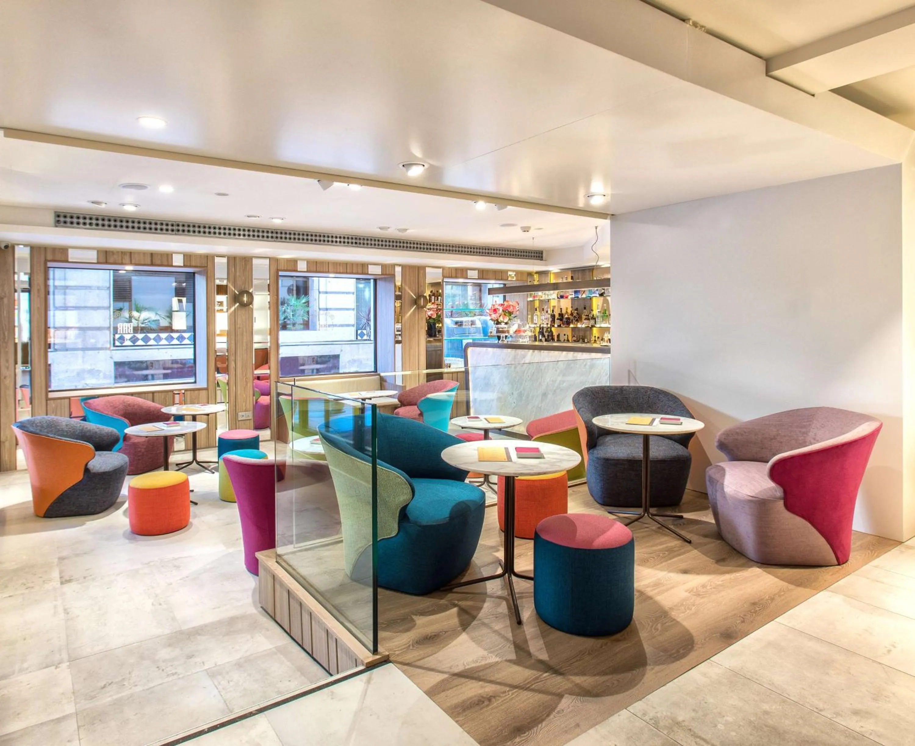 Lounge or bar in NH Collection Madrid Colón