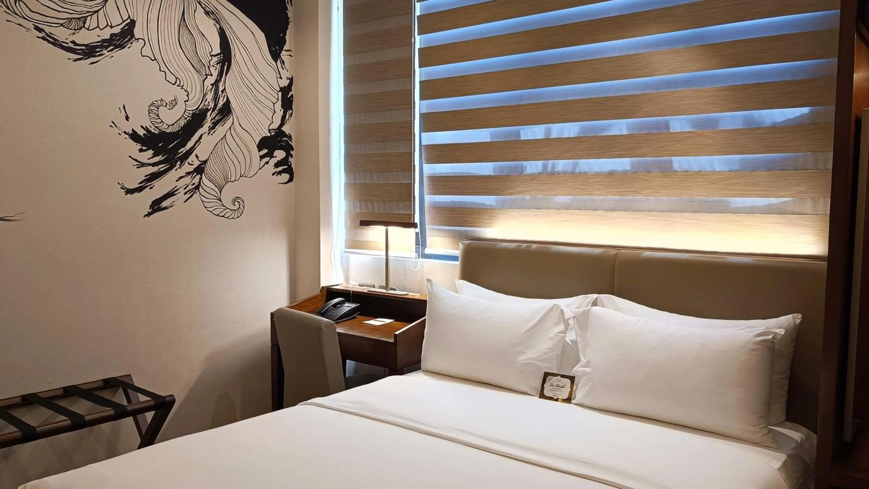 Bed in The Henry Hotel Roost Bacolod