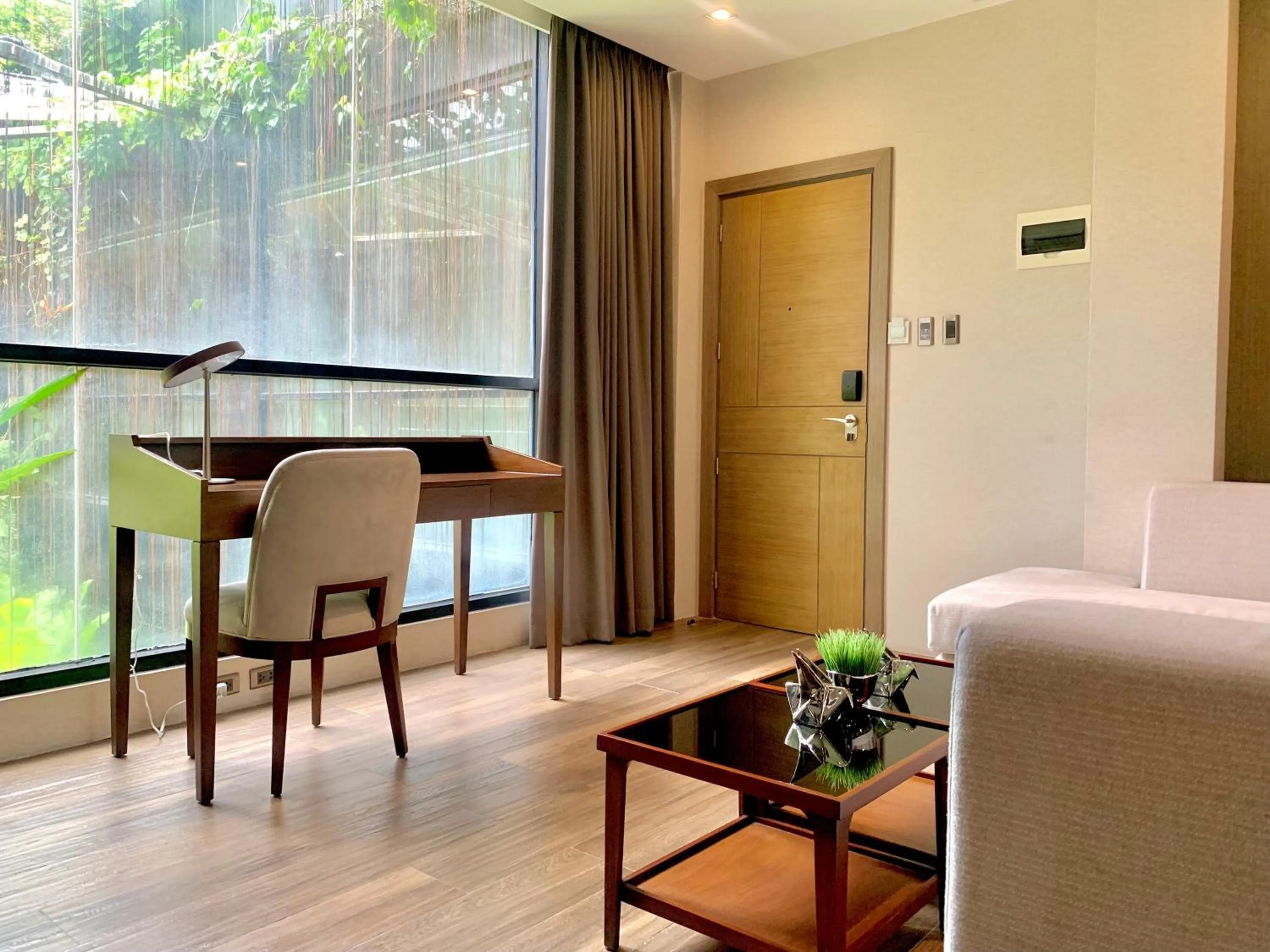 Living room in The Henry Hotel Roost Bacolod