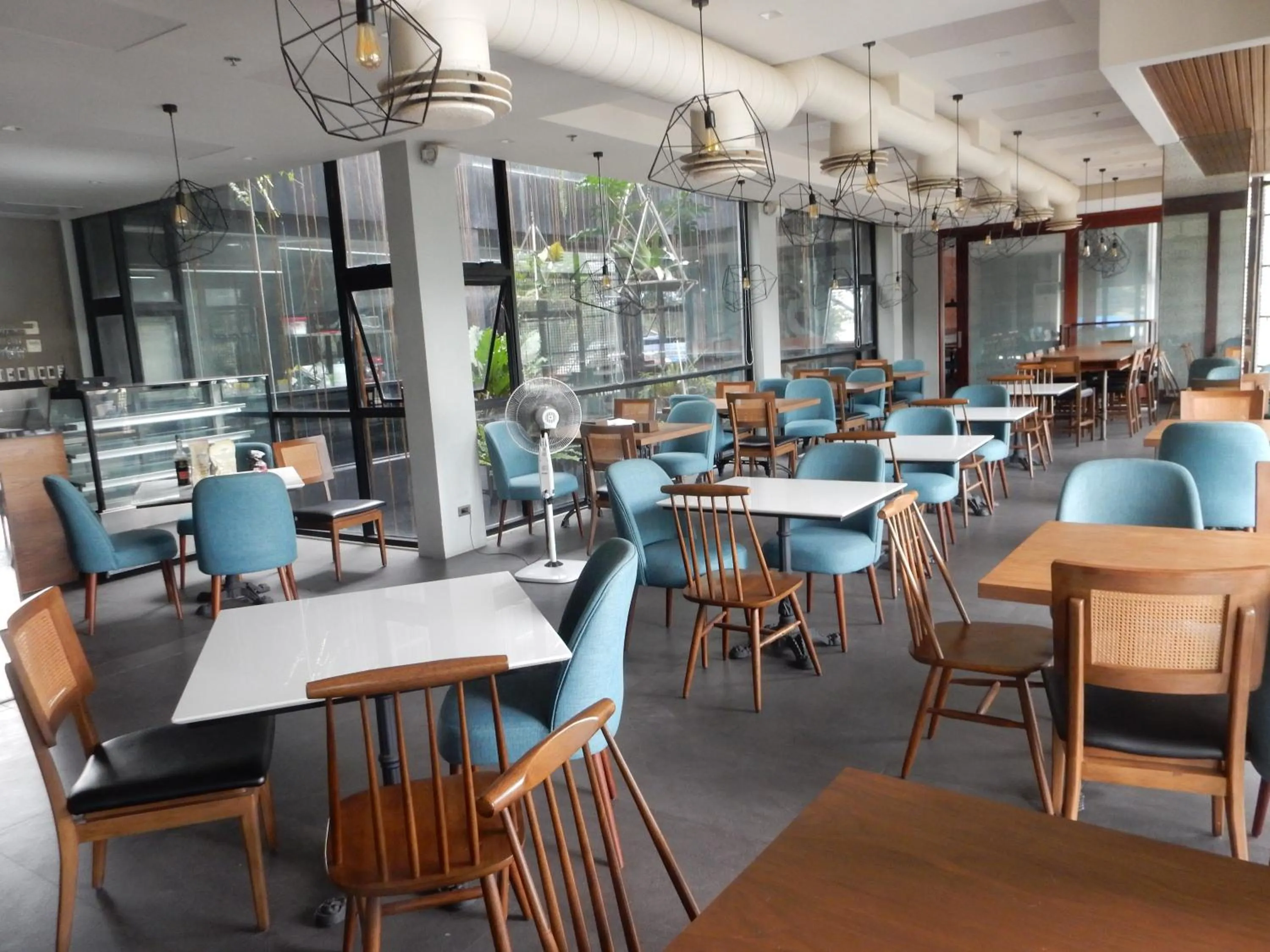 Restaurant/places to eat in The Henry Hotel Roost Bacolod