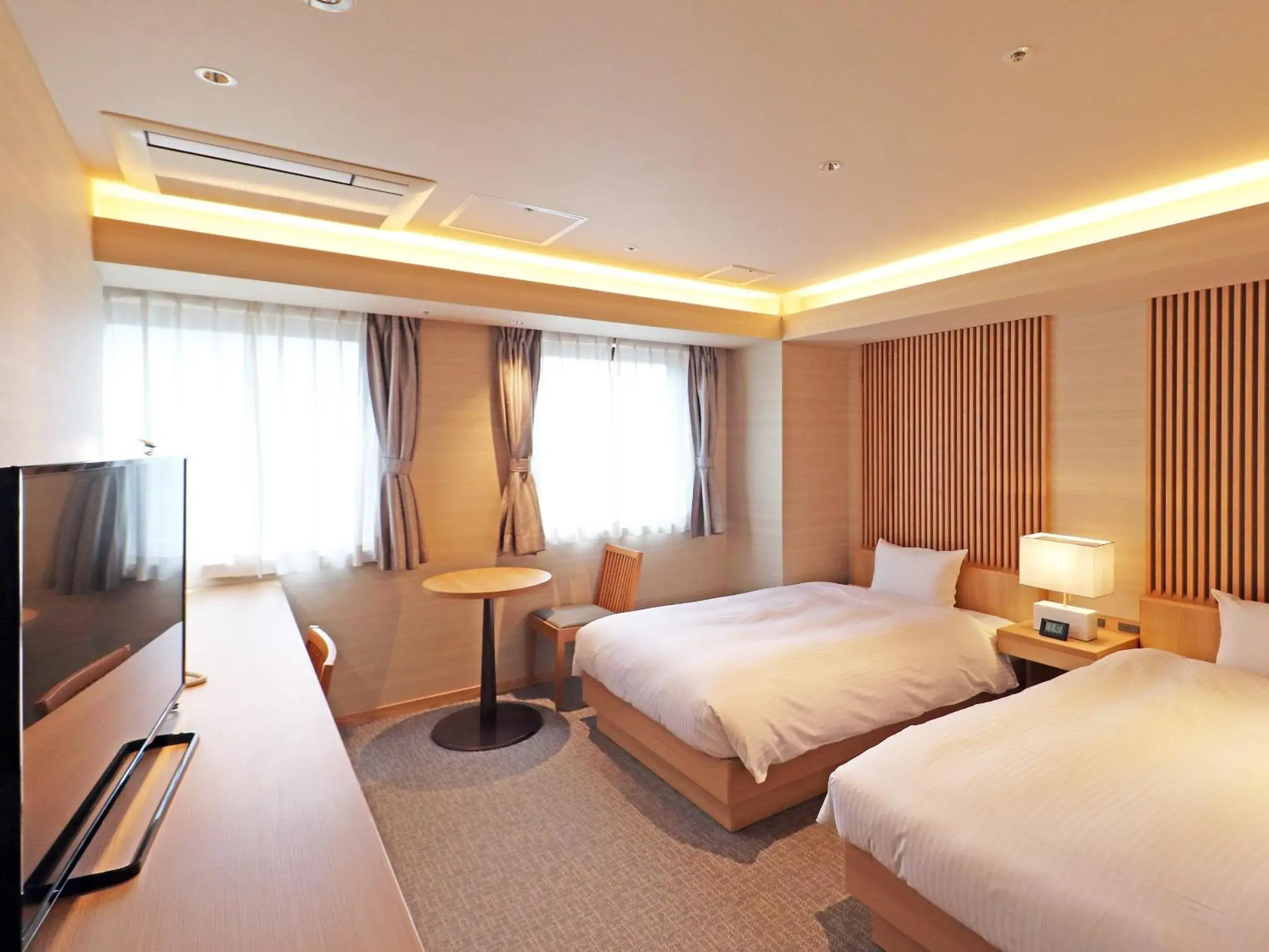 Deluxe Twin Room - single occupancy - Non-Smoking in Chisun Inn Yokohama Tsuzuki Deluxe Twin Room - single occupancy - Non-Smoking in Chisun Inn Yokohama Tsuzuki