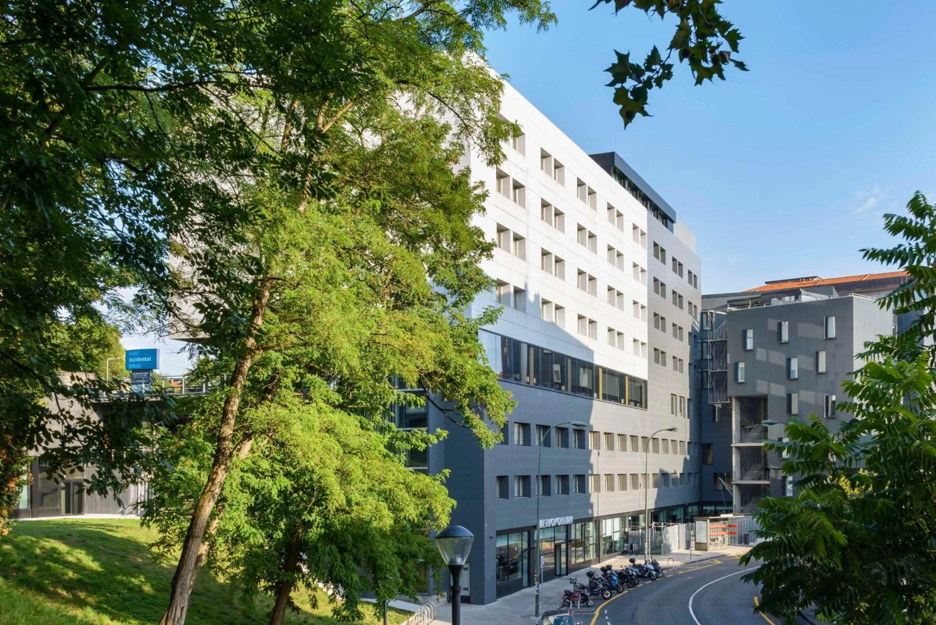 Property building in Occidental Bilbao