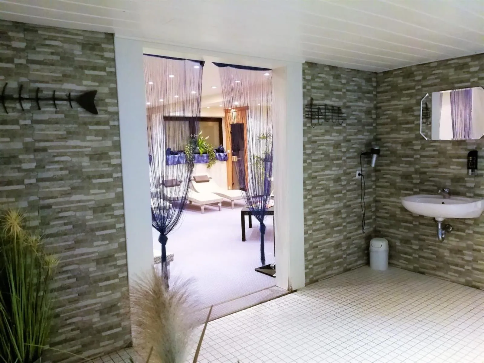 Seating area, Bed in Ferienhotel Schwarzwälder Hof