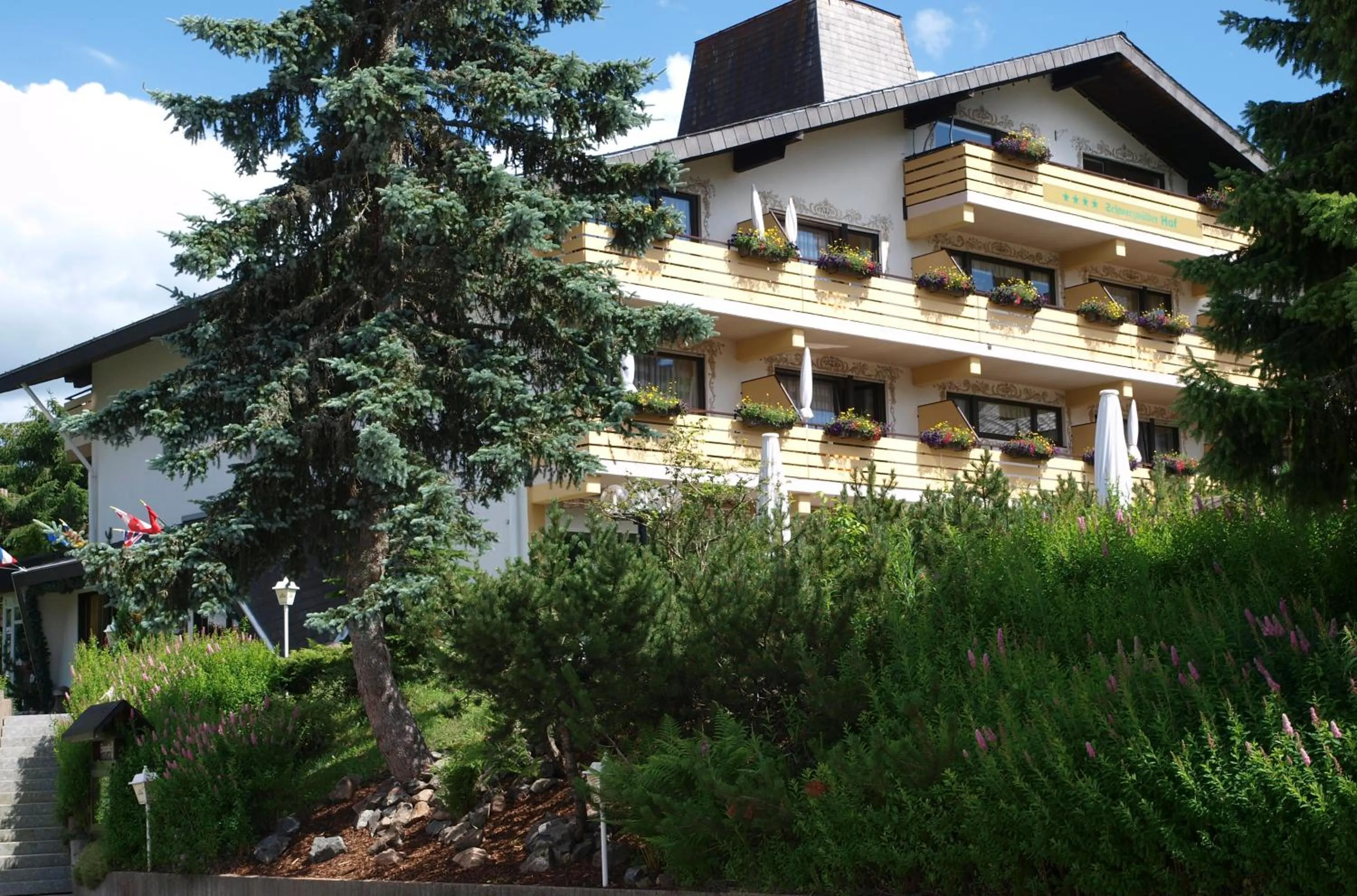 Facade/entrance in Ferienhotel Schwarzwälder Hof