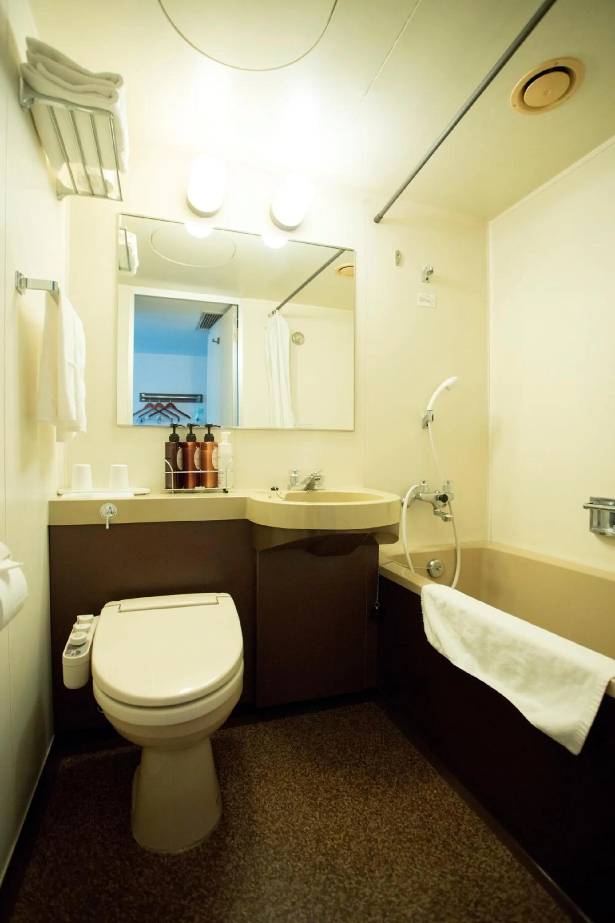 Bathroom in Hiroshima Pacific Hotel