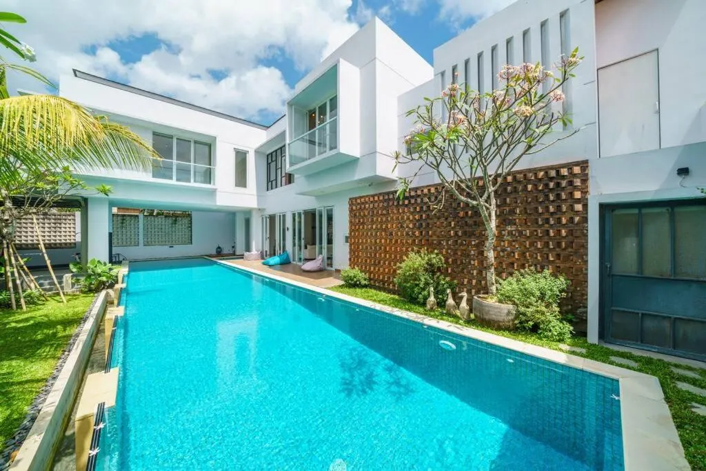 Villa Ammanya - Modern 3-bedroom luxury villa in amazing location!