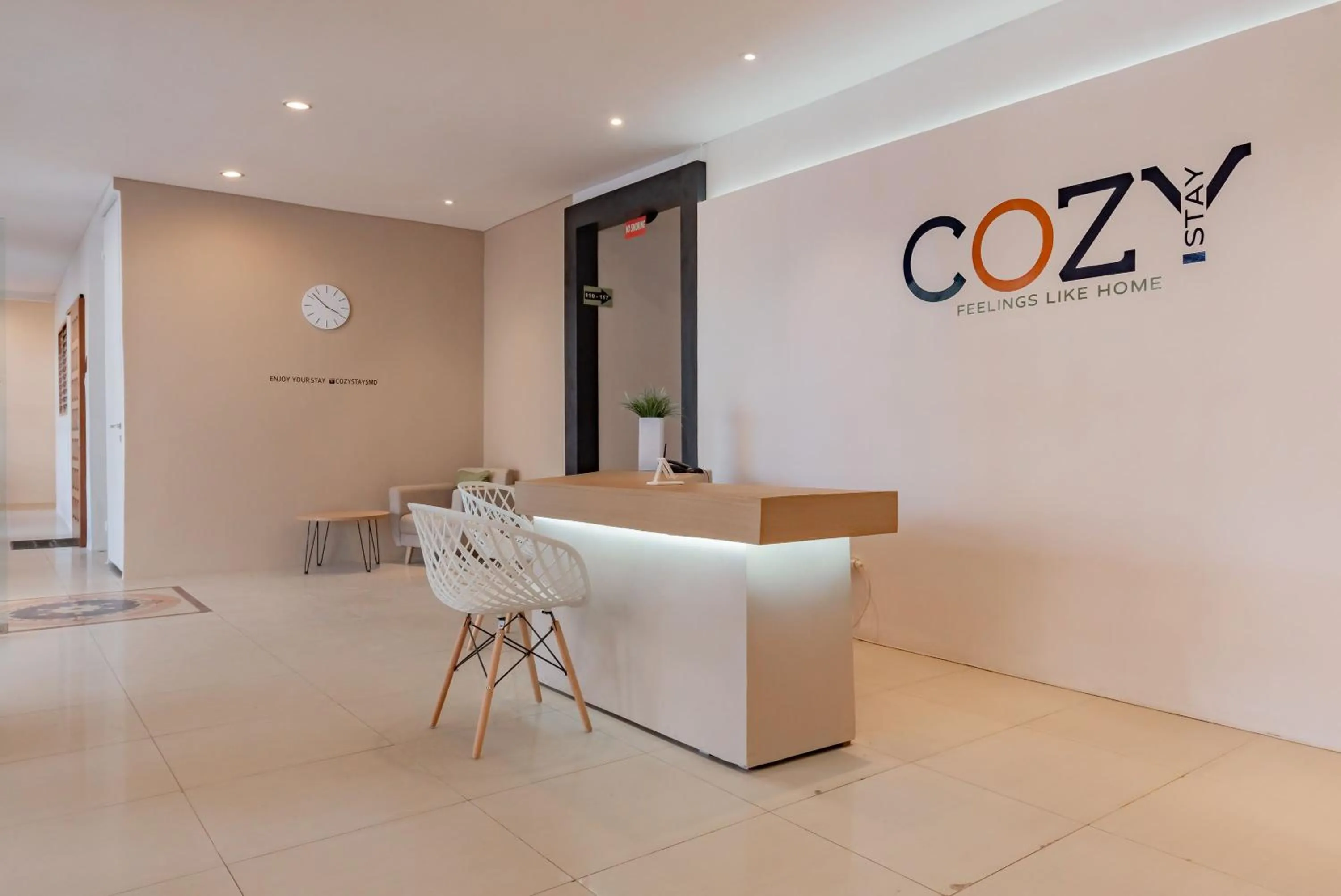 Lobby or reception in Urbanview Hotel Cozy Samarinda by RedDoorz