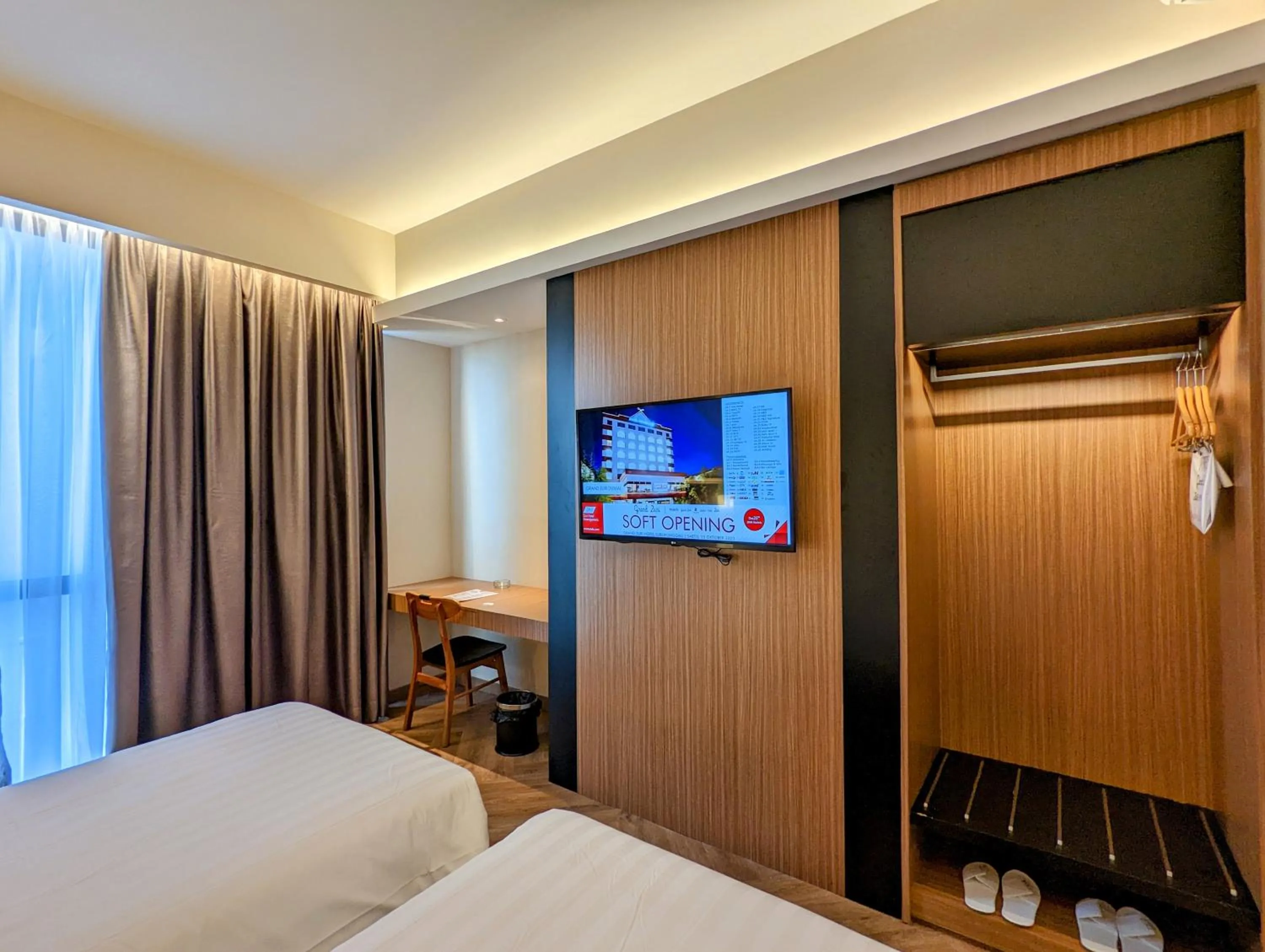 Superior Twin Room in Grand Zuri Lubuklinggau