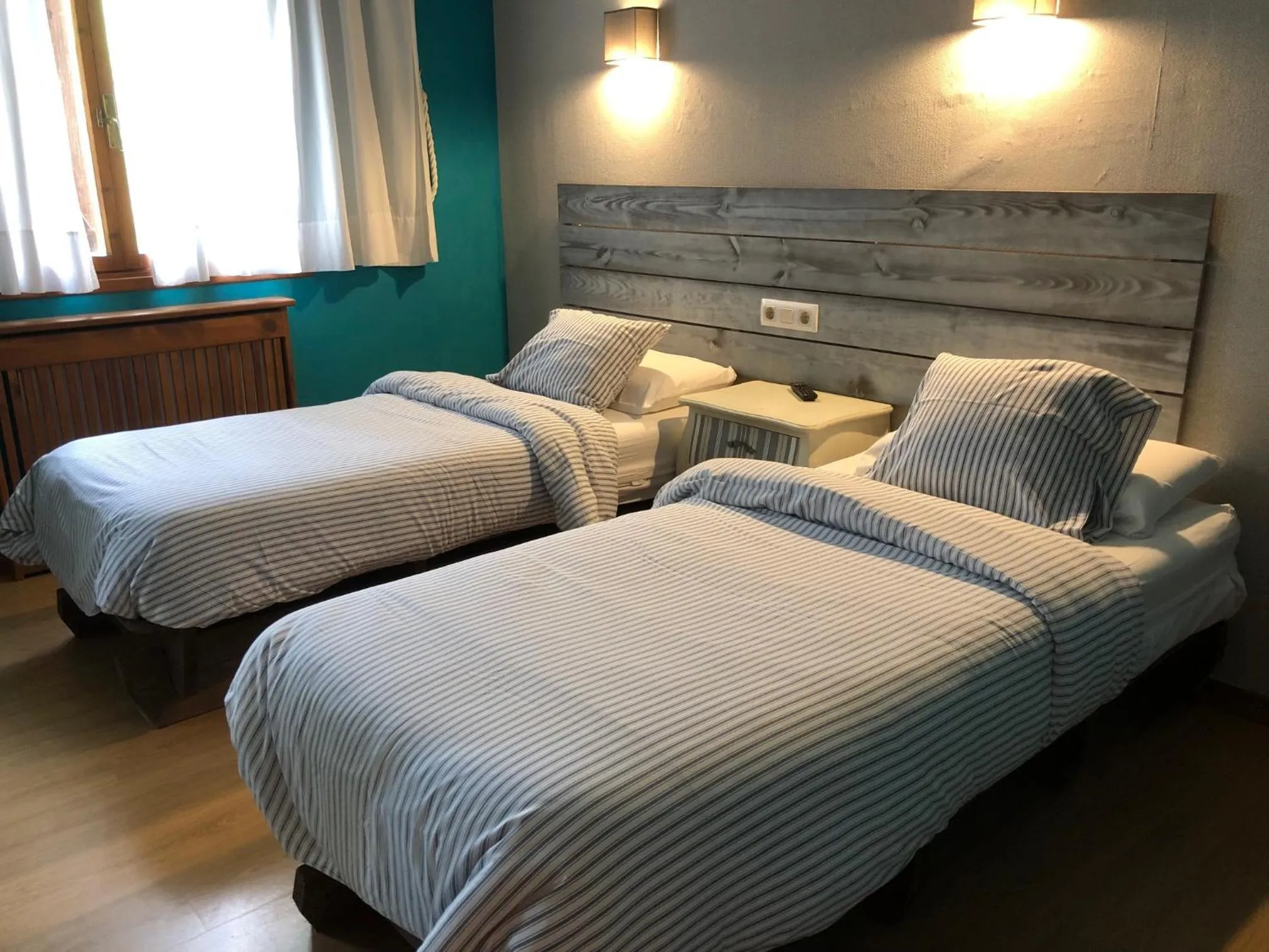 Bed in Hotel Torrecerredo