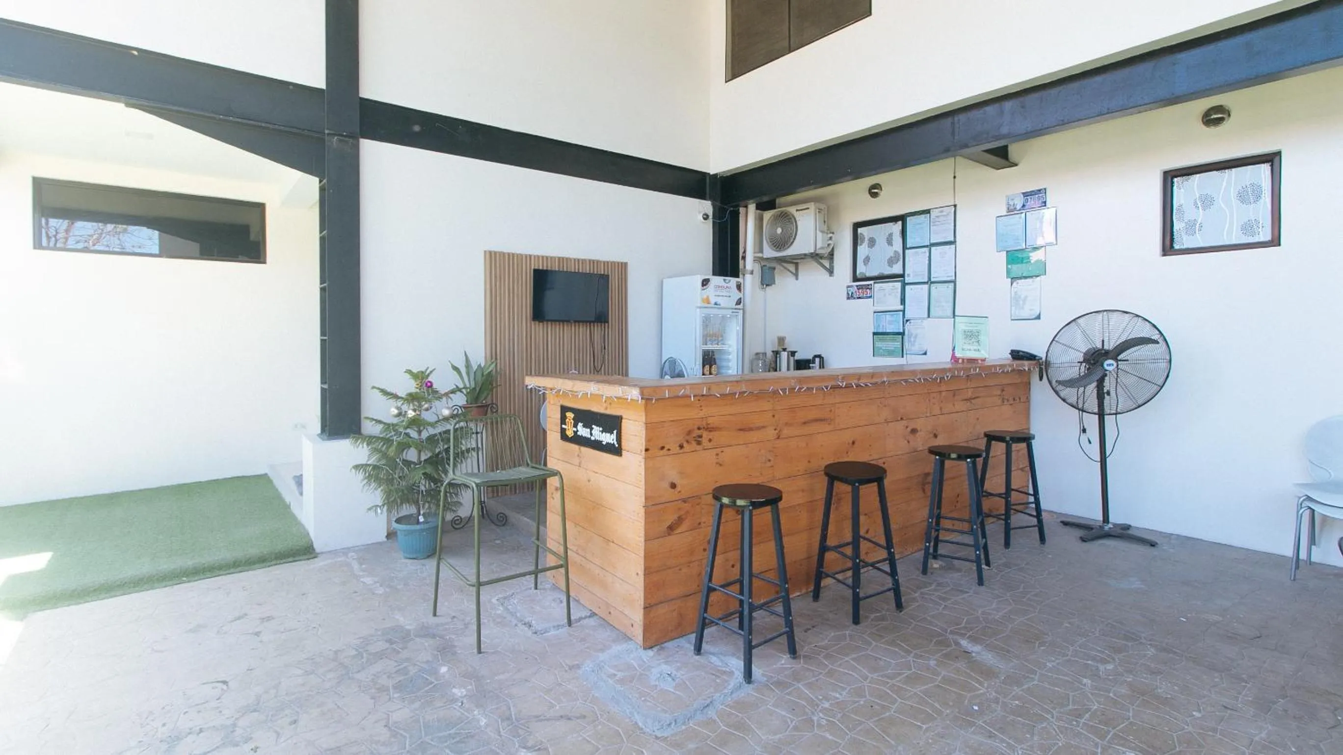 Lobby or reception in Mahayahay Lodge and Restaurant