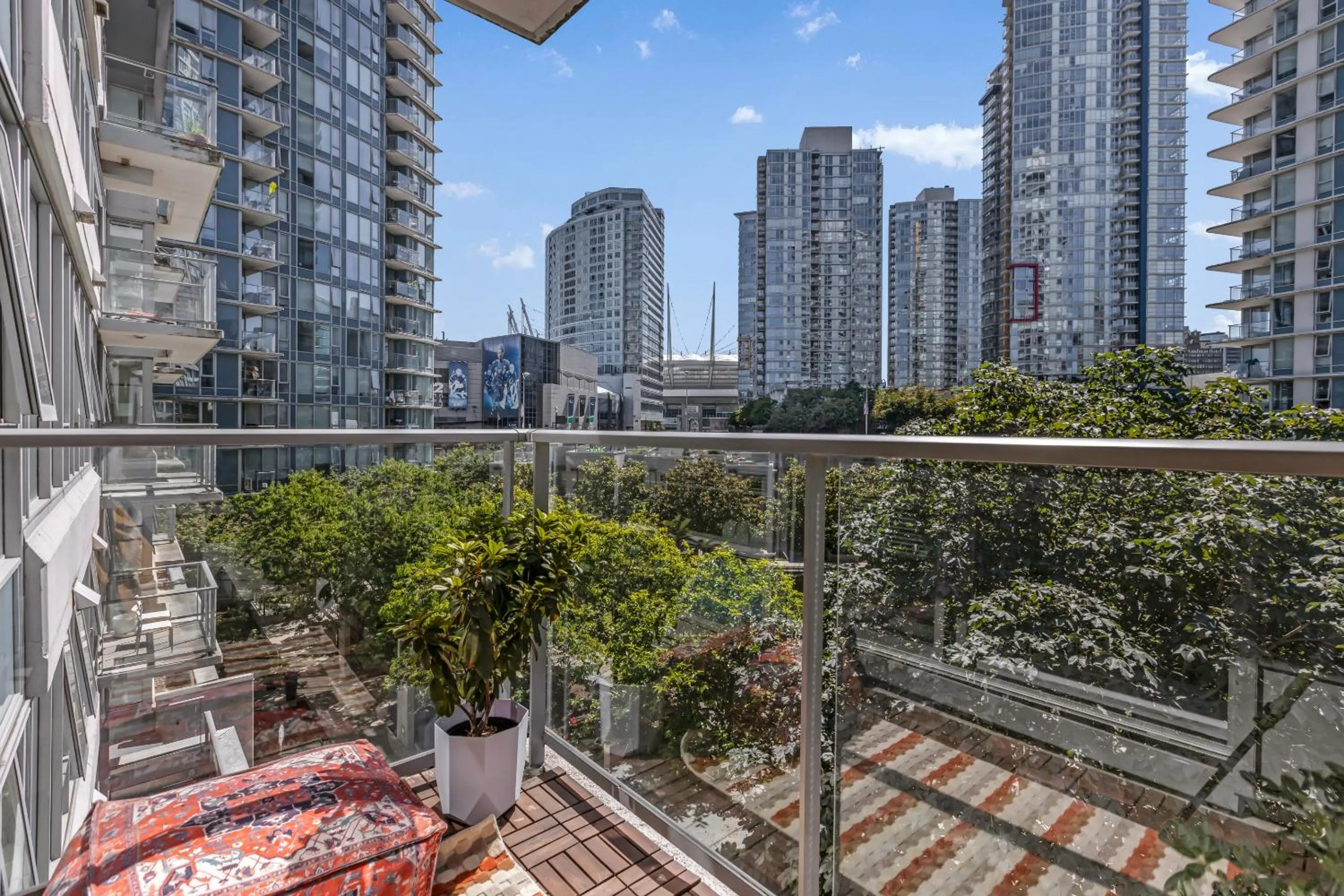 Patio in Gastown Downtown Apartment very central