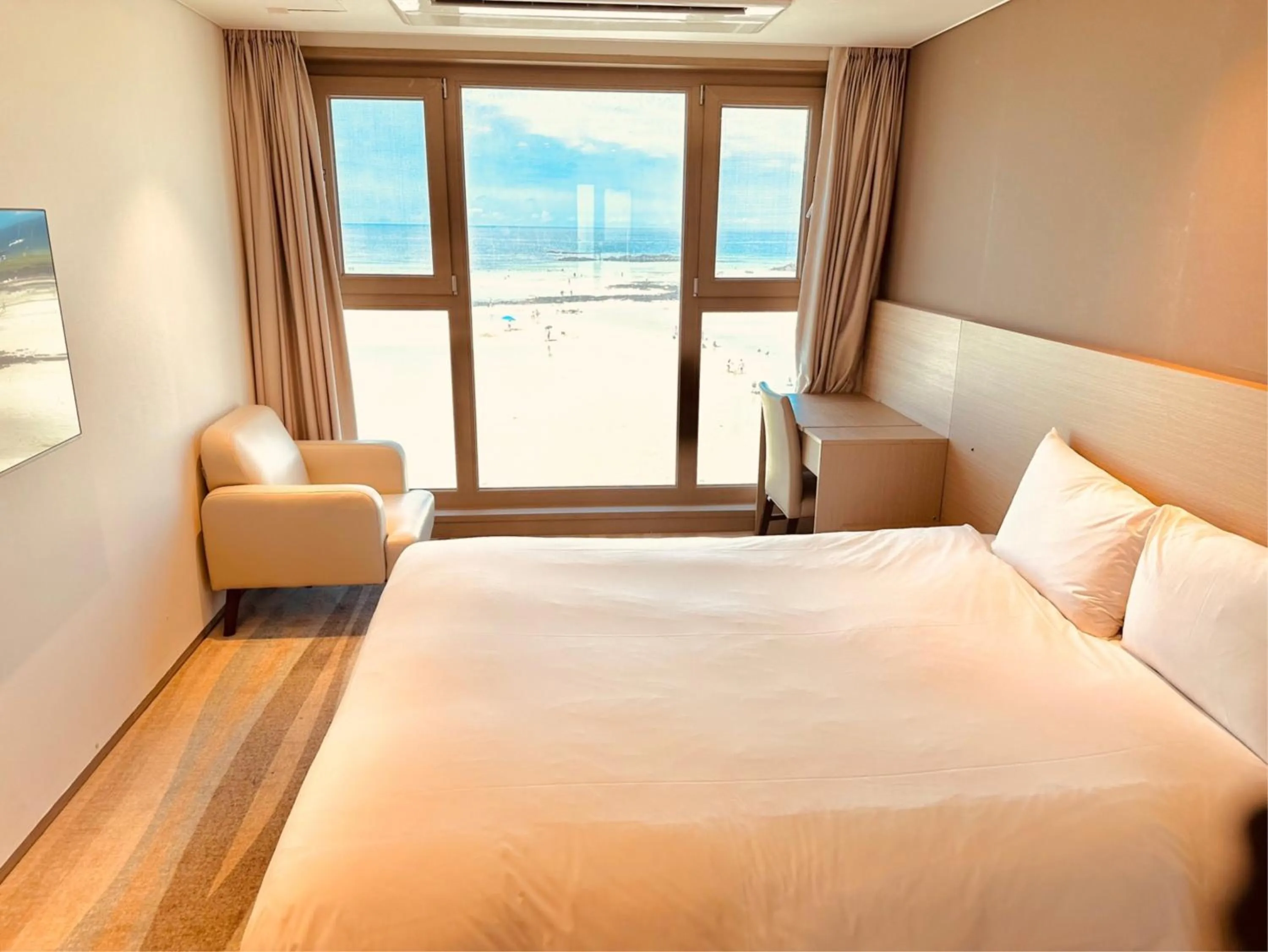 Bedroom in Saint Beach Hotel