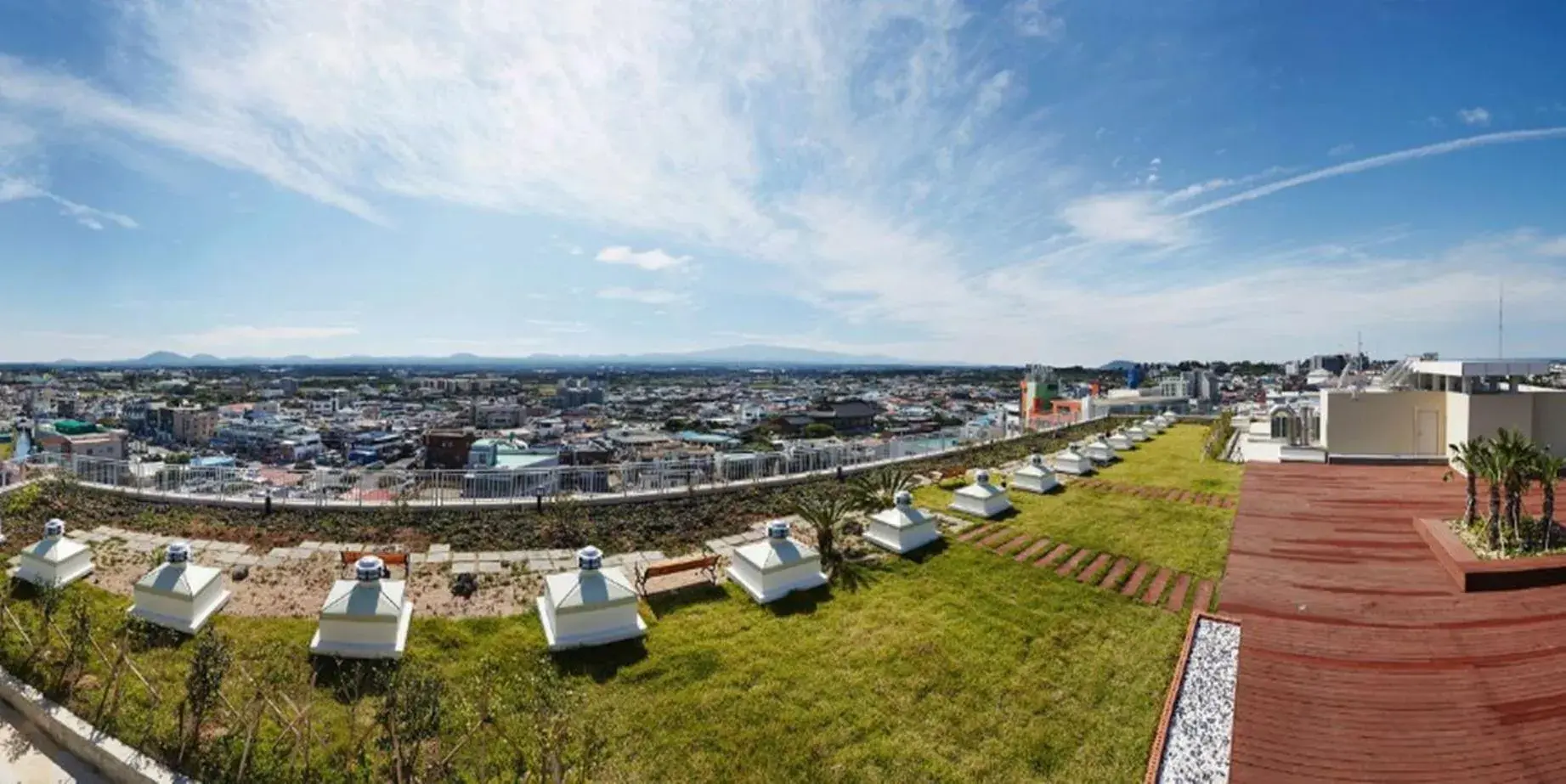 City view in Saint Beach Hotel City view in Saint Beach Hotel