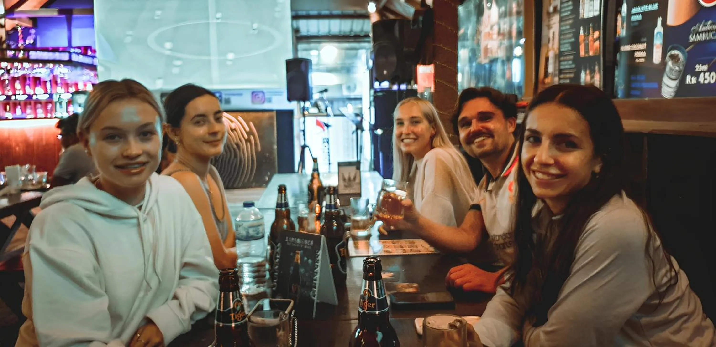 Nightclub / DJ in Sizzle Sports Club