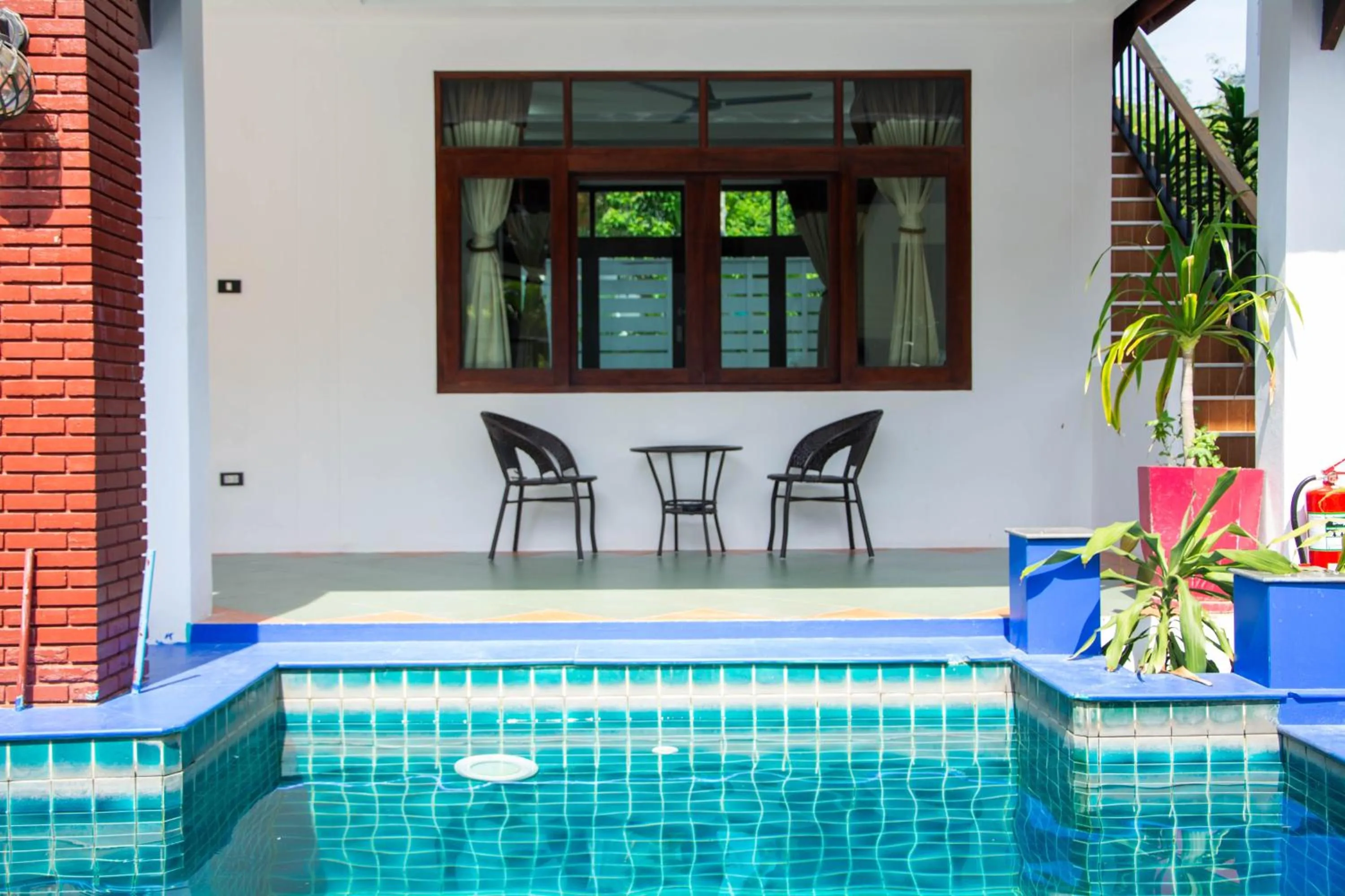 Swimming pool in Amara Beach Resort Koh Phangan