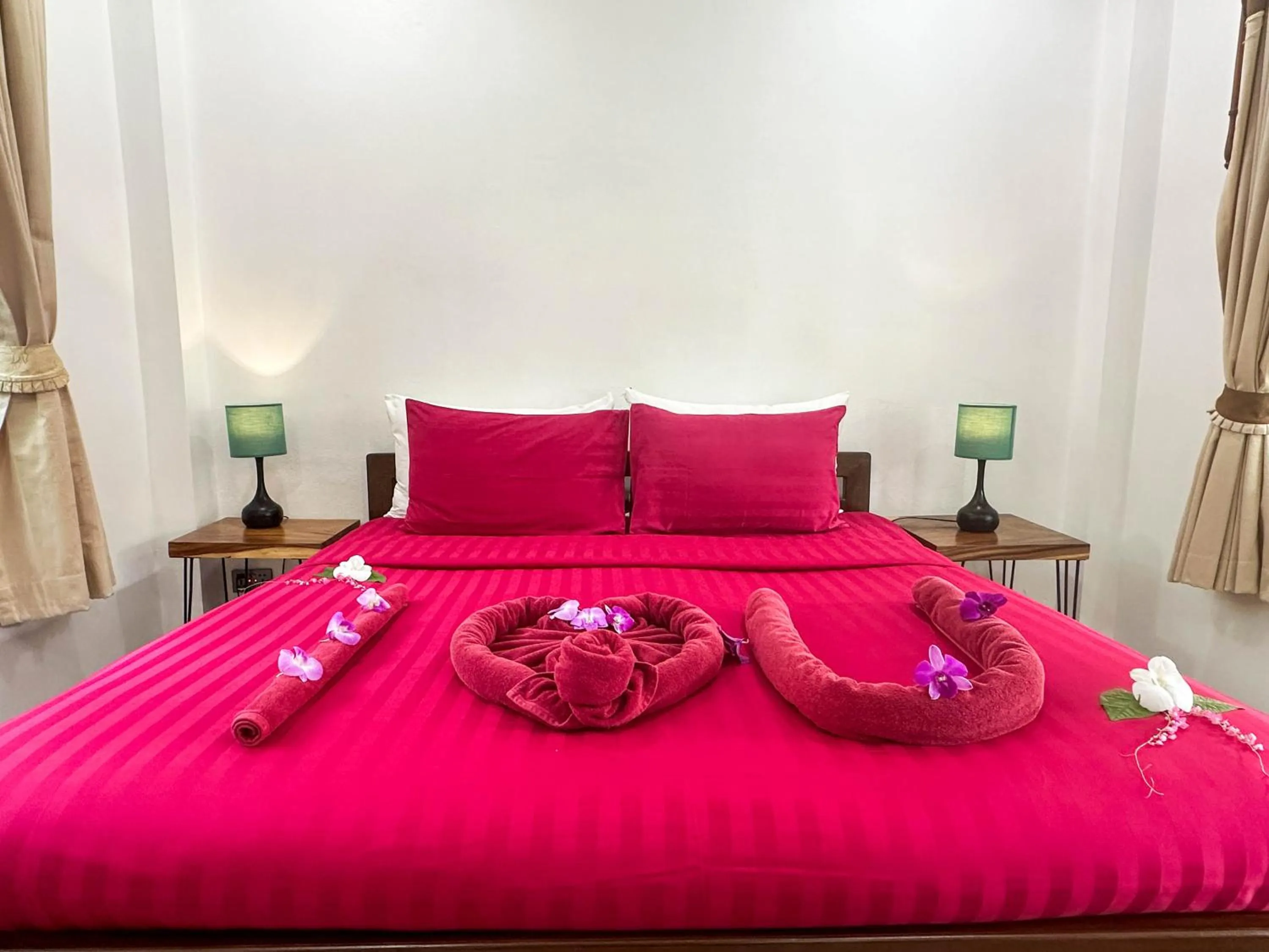 Bed in Amara Beach Resort Koh Phangan