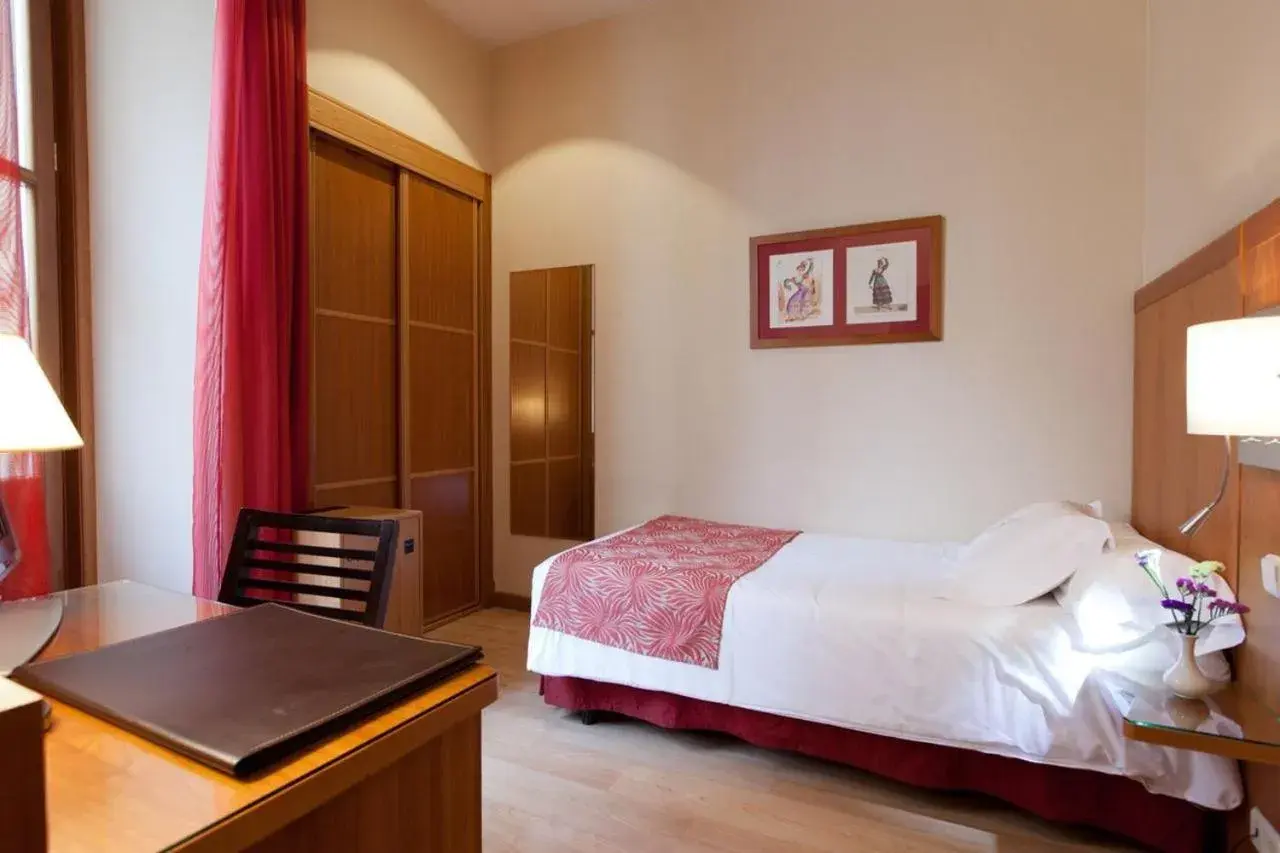 Single Room in Ateneo Puerta del Sol Single Room in Ateneo Puerta del Sol