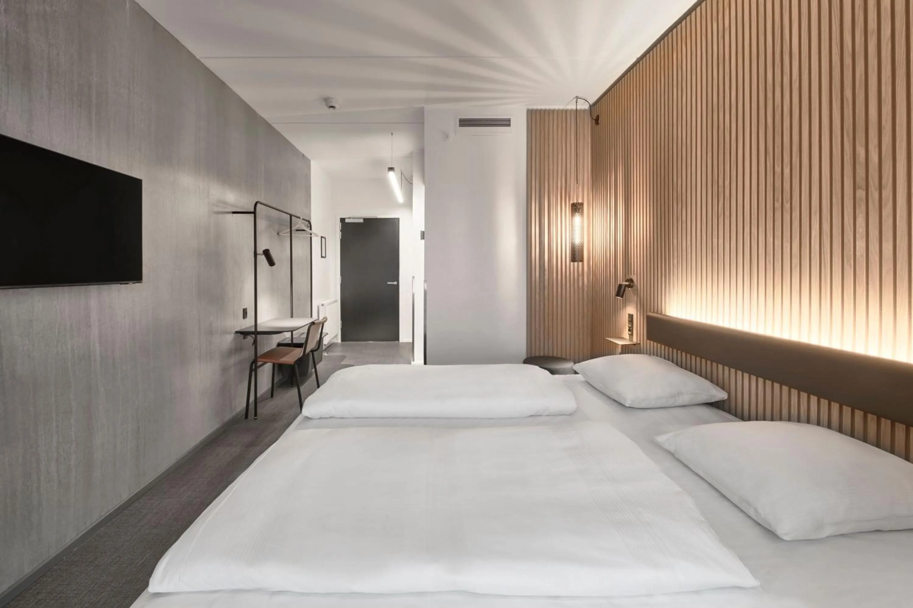 Photo of the whole room, Bed in Four Points Flex by Sheraton Vejle