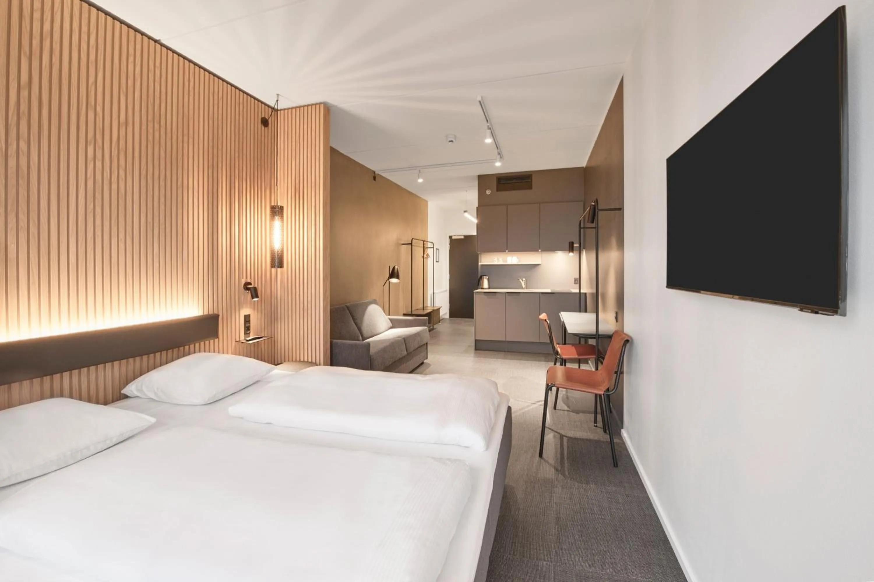 Photo of the whole room, Bed in Four Points Flex by Sheraton Vejle