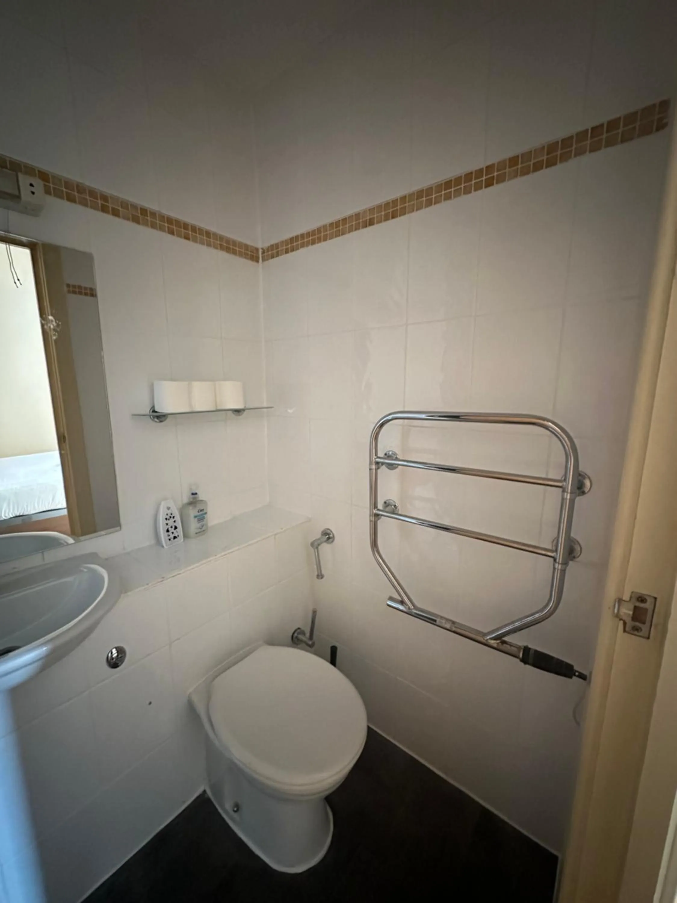 Berkeley Court Hotel