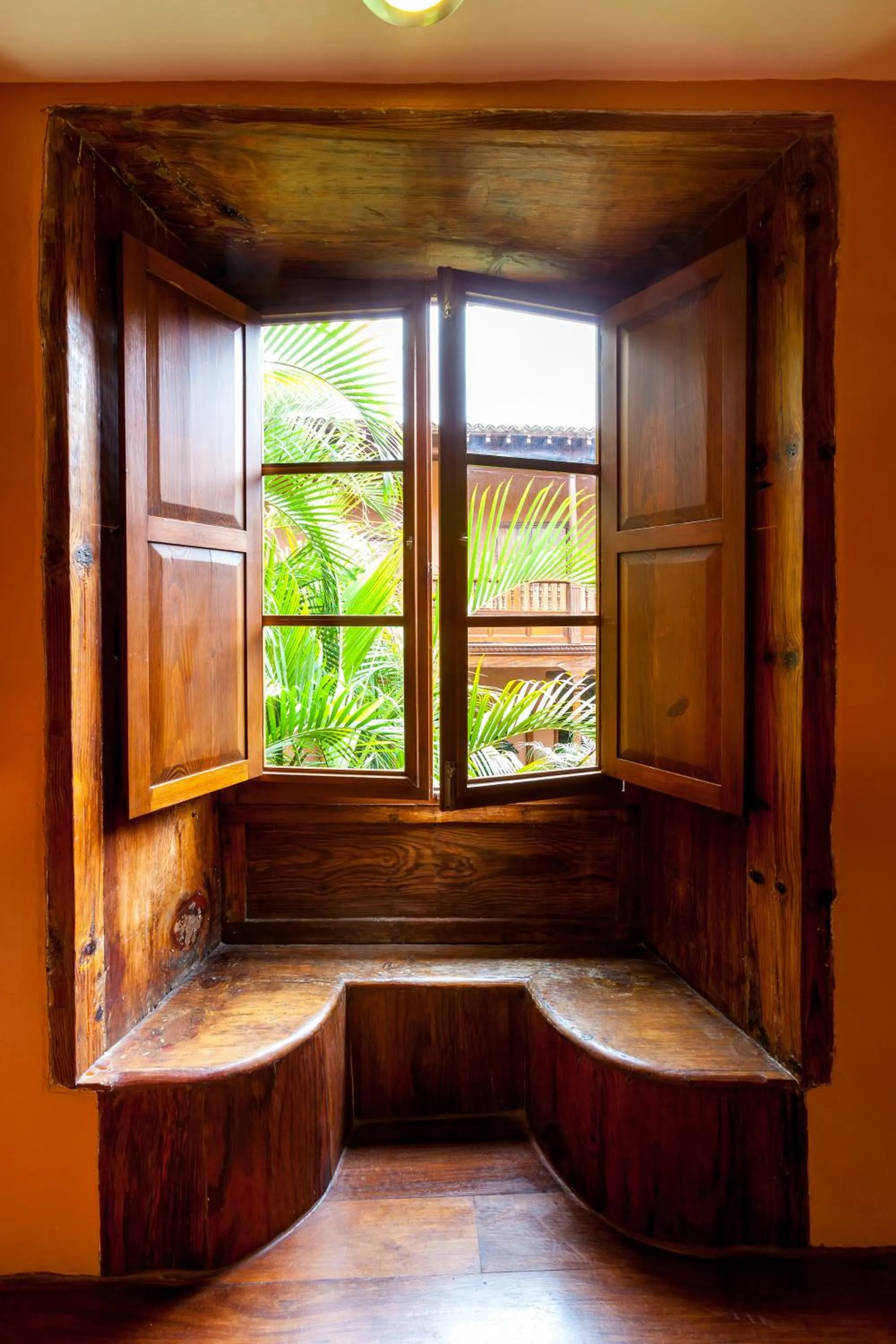 Decorative detail in Hotel LIVVO La Quinta Roja