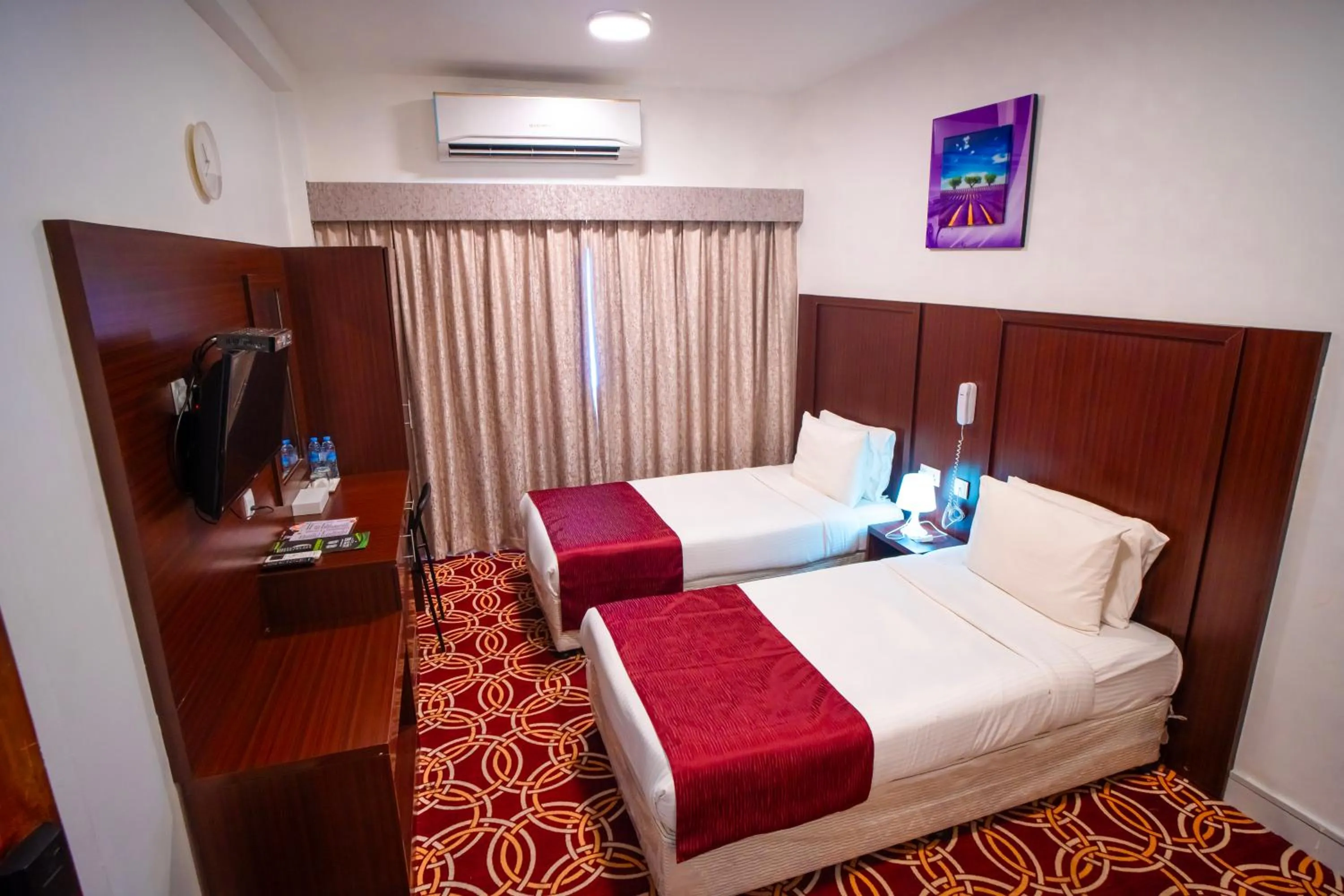 Photo of the whole room, Bed in AL KARNAK HOTEL - BRANCH